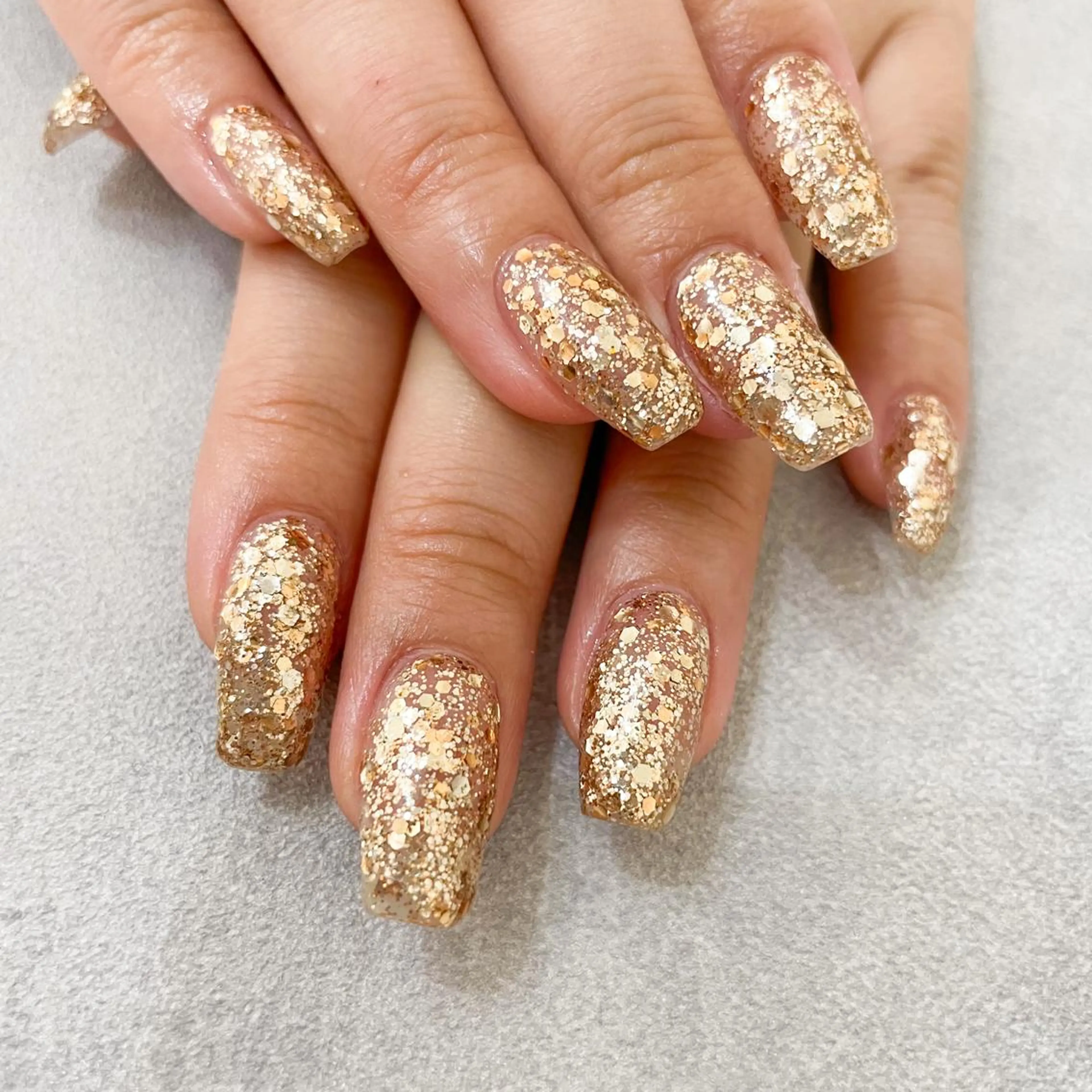 ネイル ハンドネイル ゴテゴテ💙ワンホン リオナのネイルデザイン