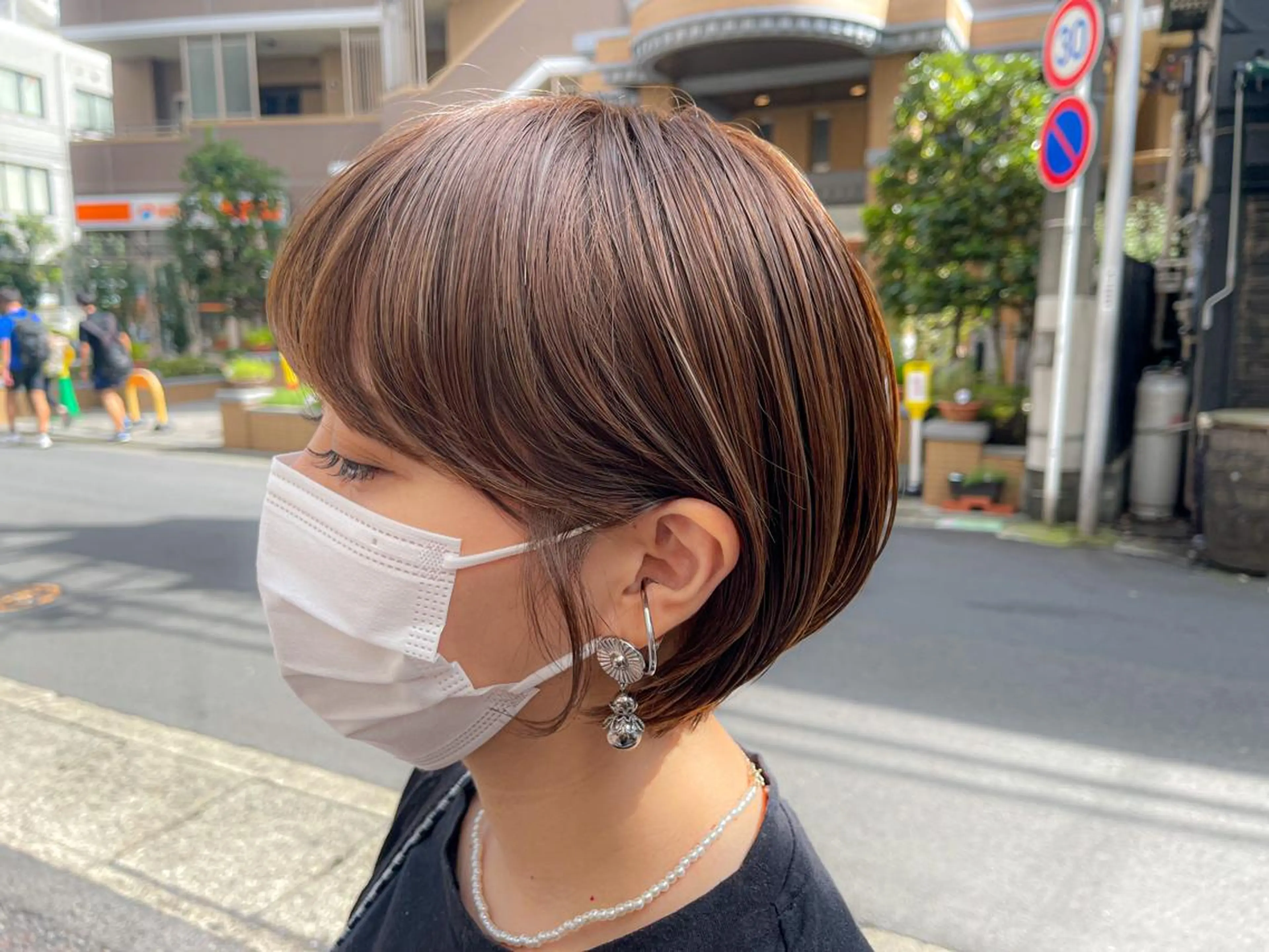 ショート カラー ショートボブ アディクシーカラー ベージュカラー ブリーチ ケアブリーチ OAK溝の口 𖠋SHINYAのヘアスタイル