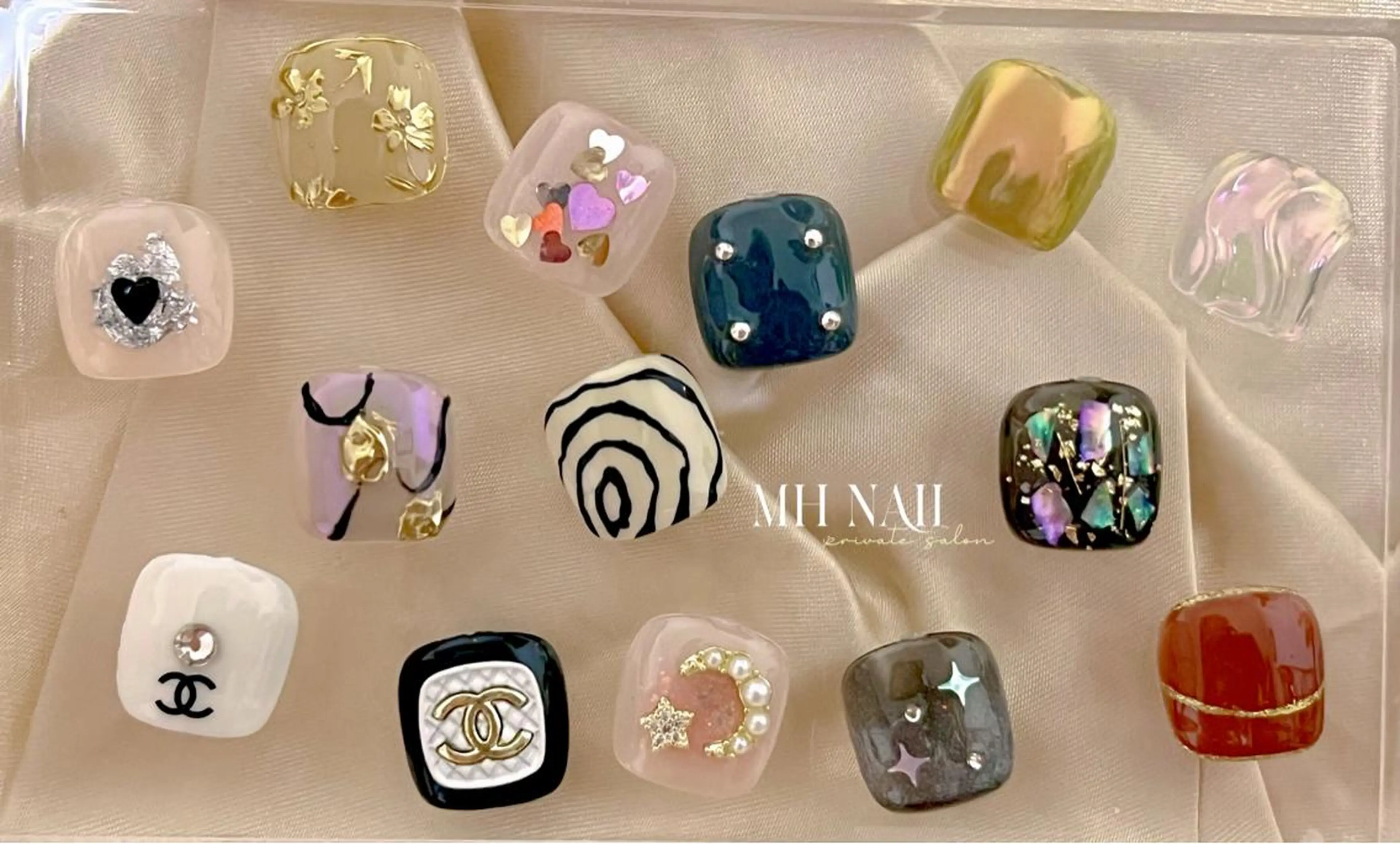 ネイル フットネイル MH Nailのネイルデザイン