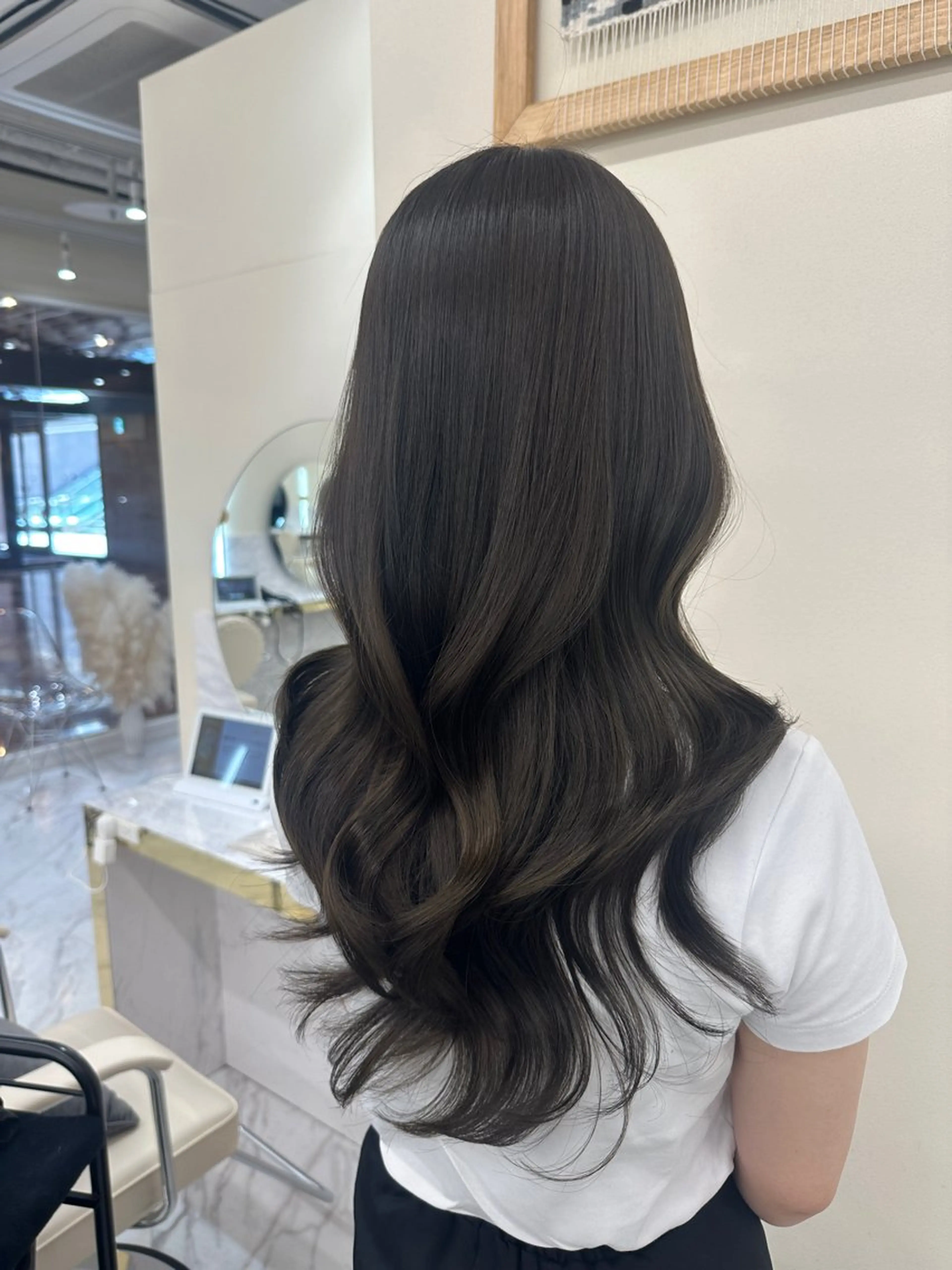 ロング 髪質改善 レイヤーカット 似合わせカット カット ヘアカラー トリートメント 似合わせ顔まわりカッ ト🩶瀧本美咲のヘアスタイル
