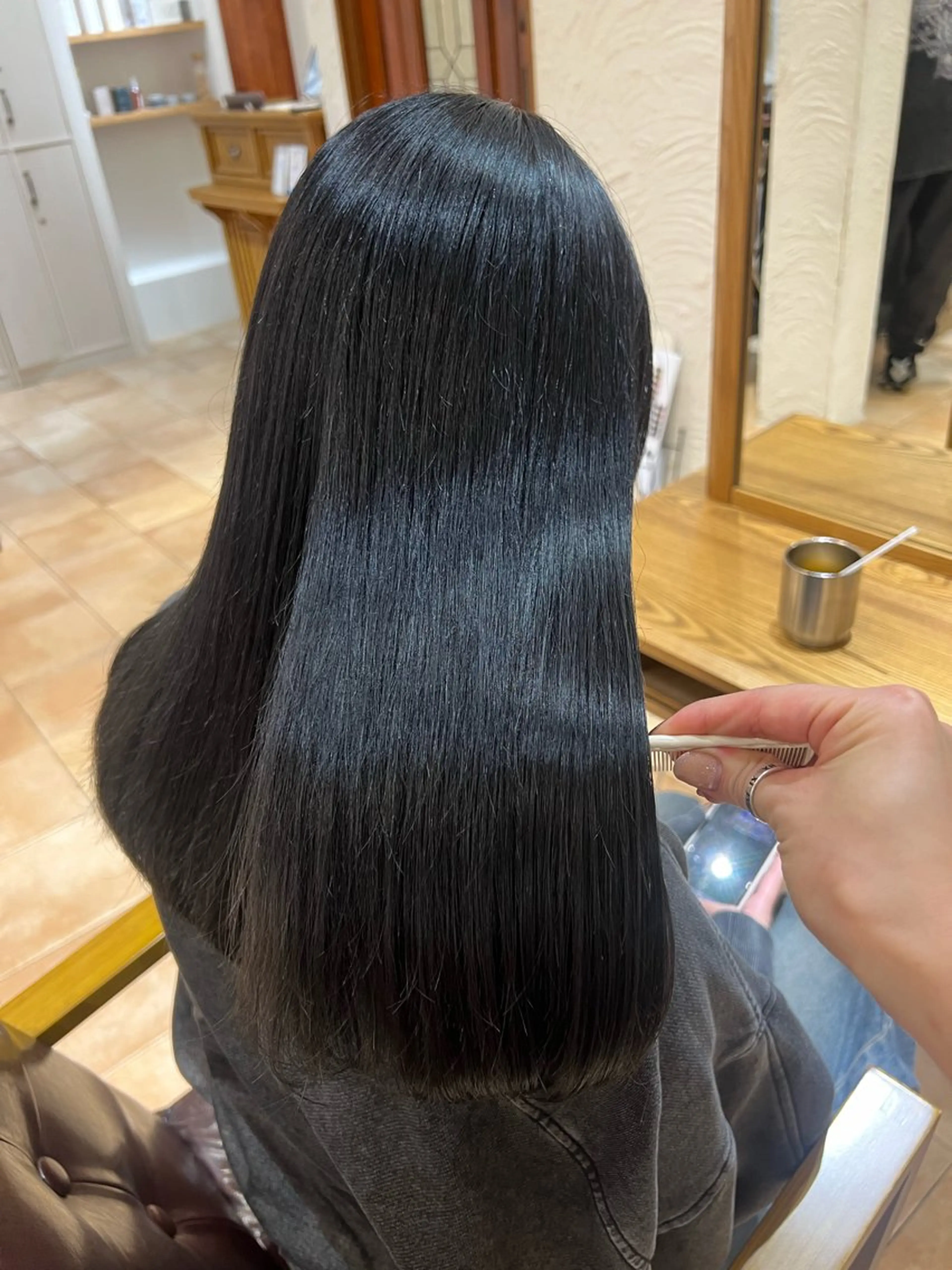 セミロング カラー 🥀韓国ヘア🥀 宮津真菜のヘアスタイル