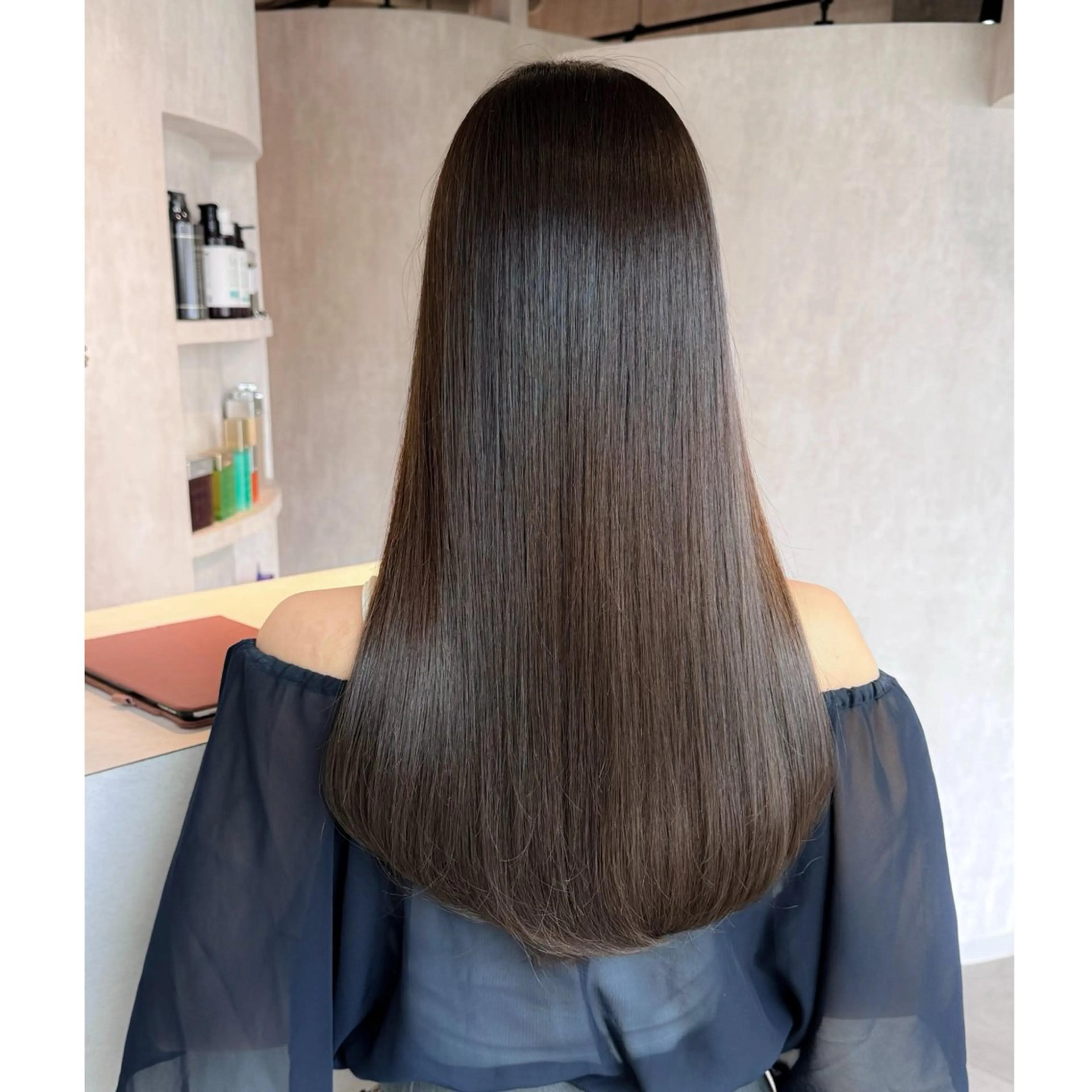 ロング カラー ブリーチ カット LOTTA CUCCI所属・miyu /トレンド カラー×艶髪のヘアスタイル