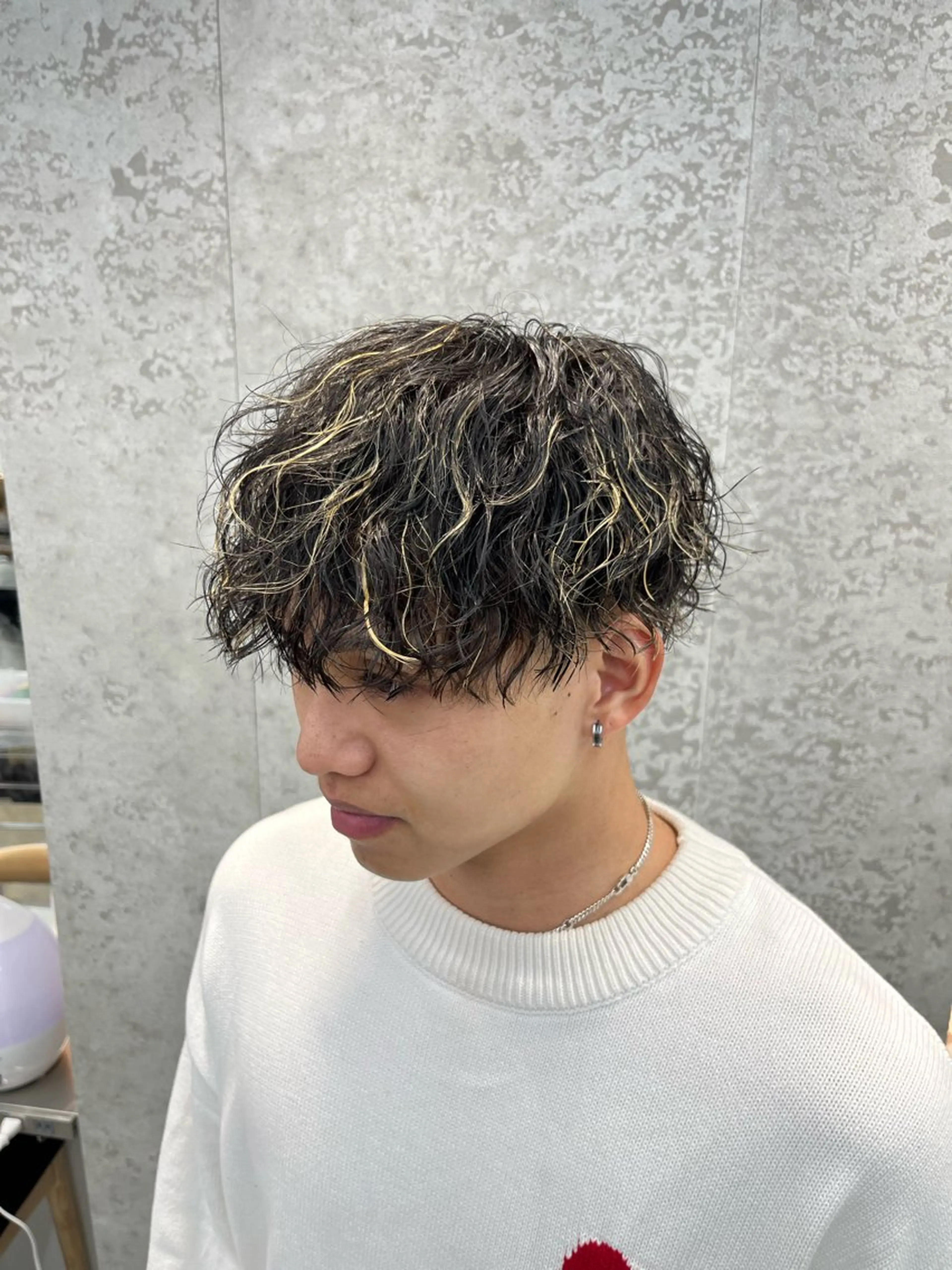 カラー メッシュ fifth 栄　メンズサロン所属・🌀メンズパーマ職人 🌀北村涼のヘアスタイル