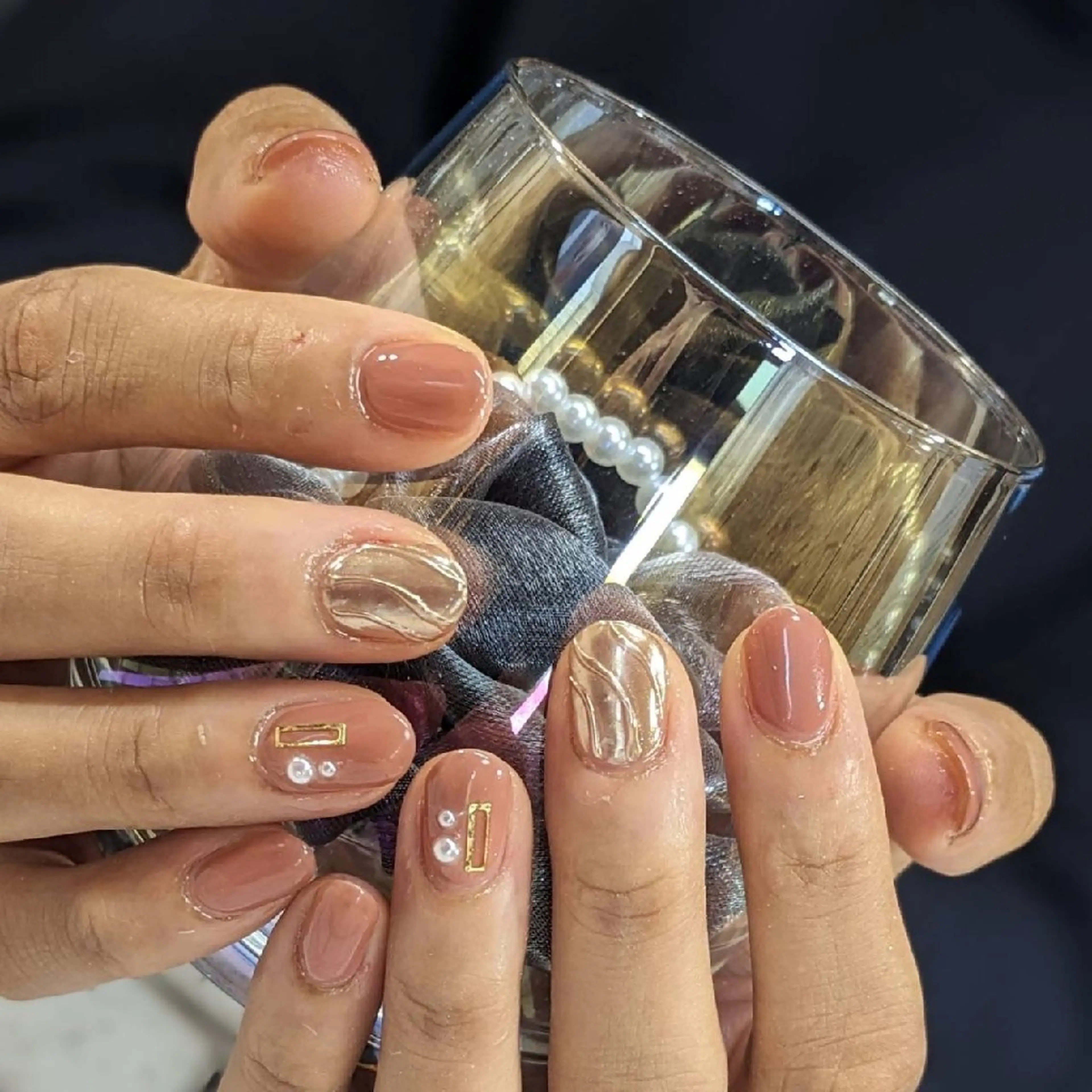 ネイル ミラーネイル ハンドネイル ネイルサロンベルティ .keikoのネイルデザイン