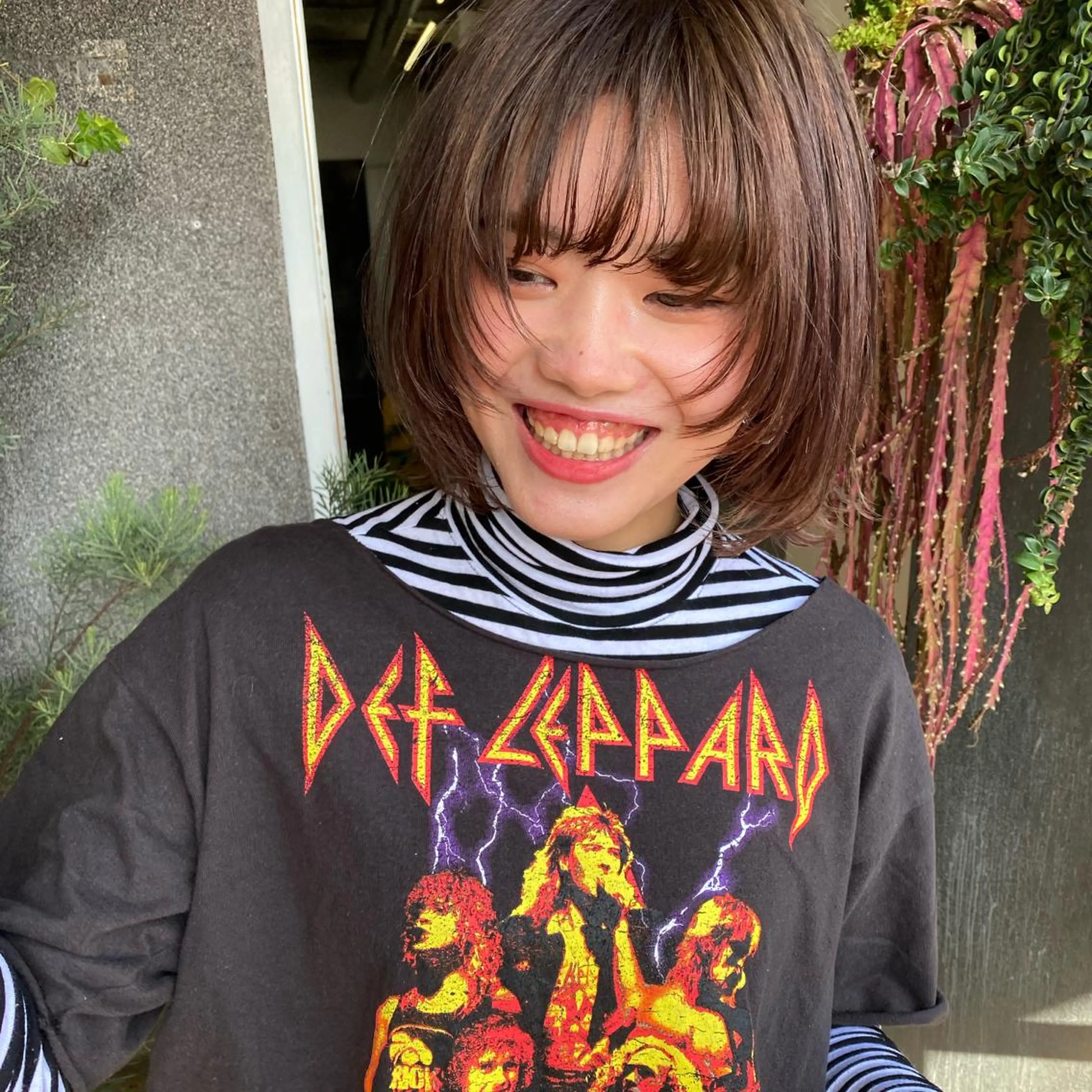 ショート カラー バレイヤージュ ブリーチ ケアブリーチ ダブルカラー グラデーションカラー ヘアカラー qiie/長友 インナーカラーのヘアスタイル