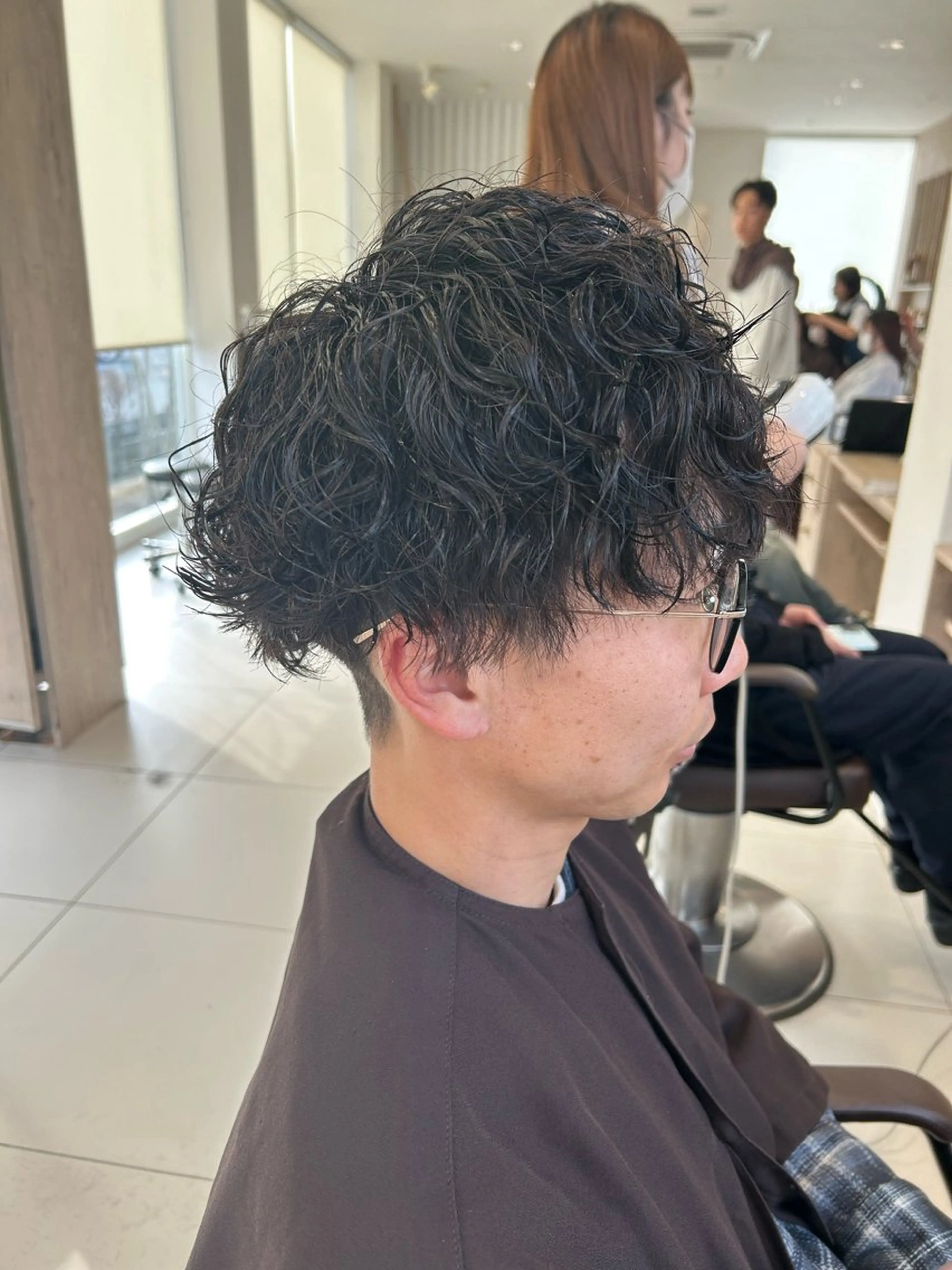 メンズ メンズパーマ メンズツイストパーマ 波巻きパーマ ツイストパーマ カット パーマ トリートメント カネコ ワカナのヘアスタイル