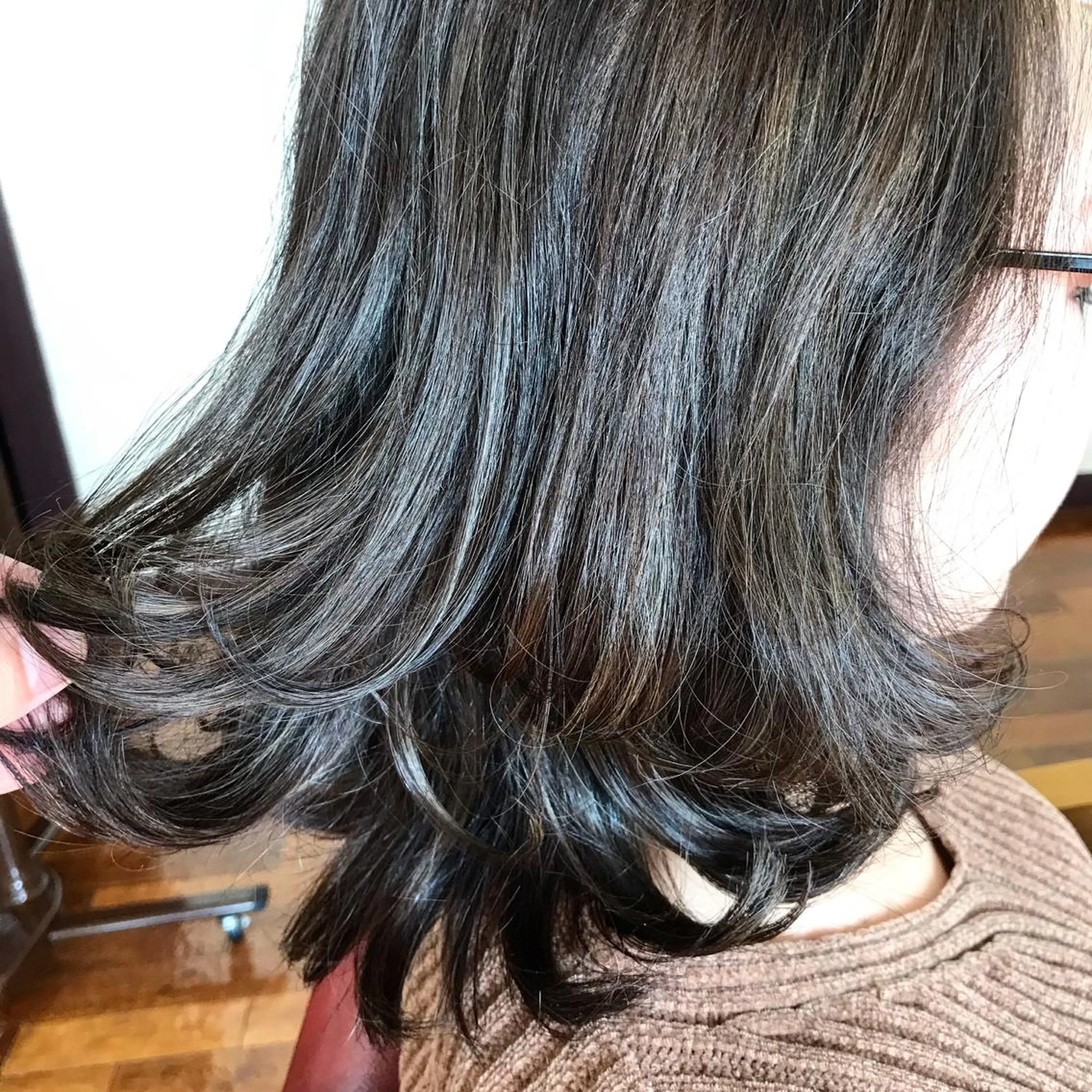 ミディアム カラー 透明感カラー グレージュ 大嶋 宏隆のヘアスタイル