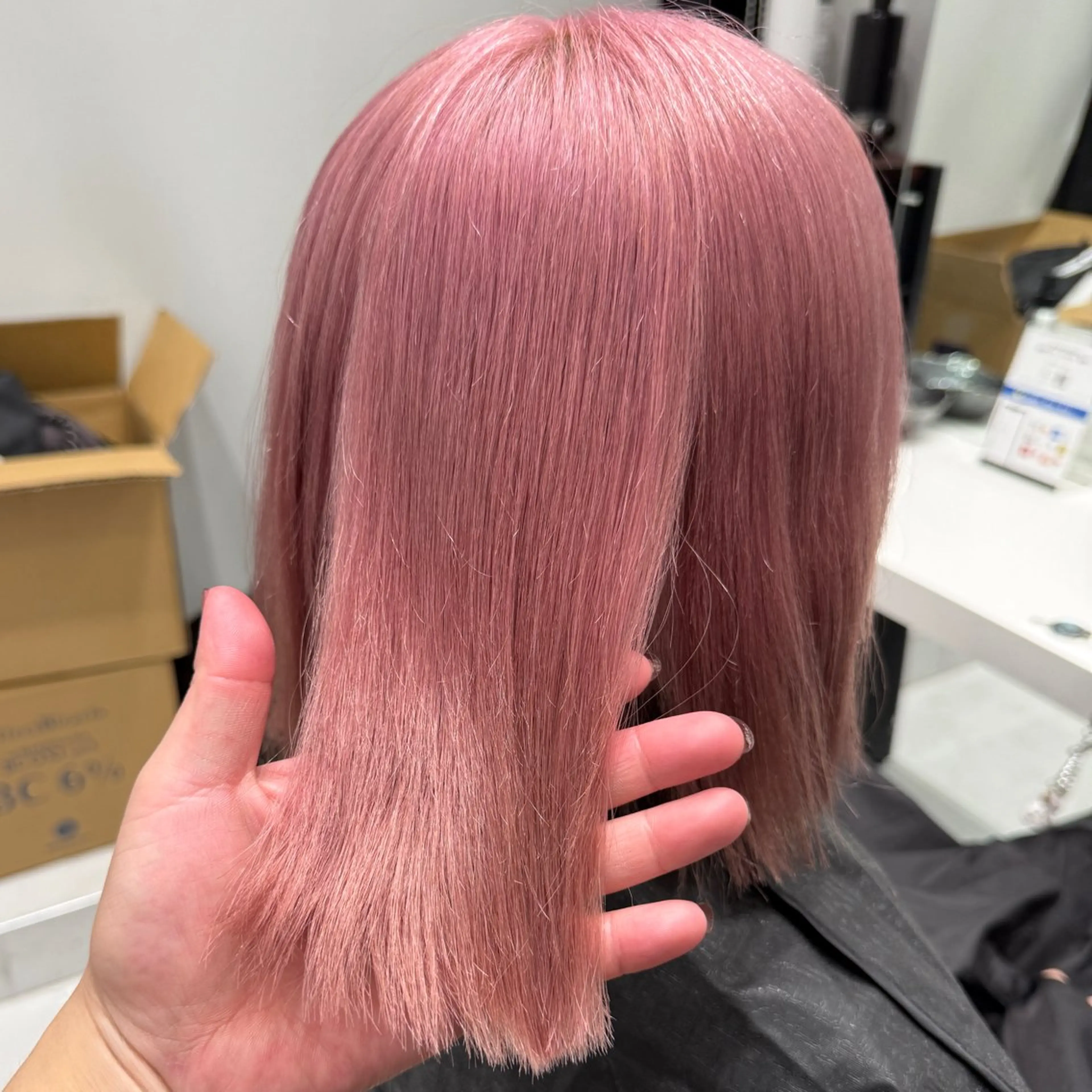 ショート ヘアカラー 原宿ブリーチ特化 美容師/舘岡俊介のヘアスタイル