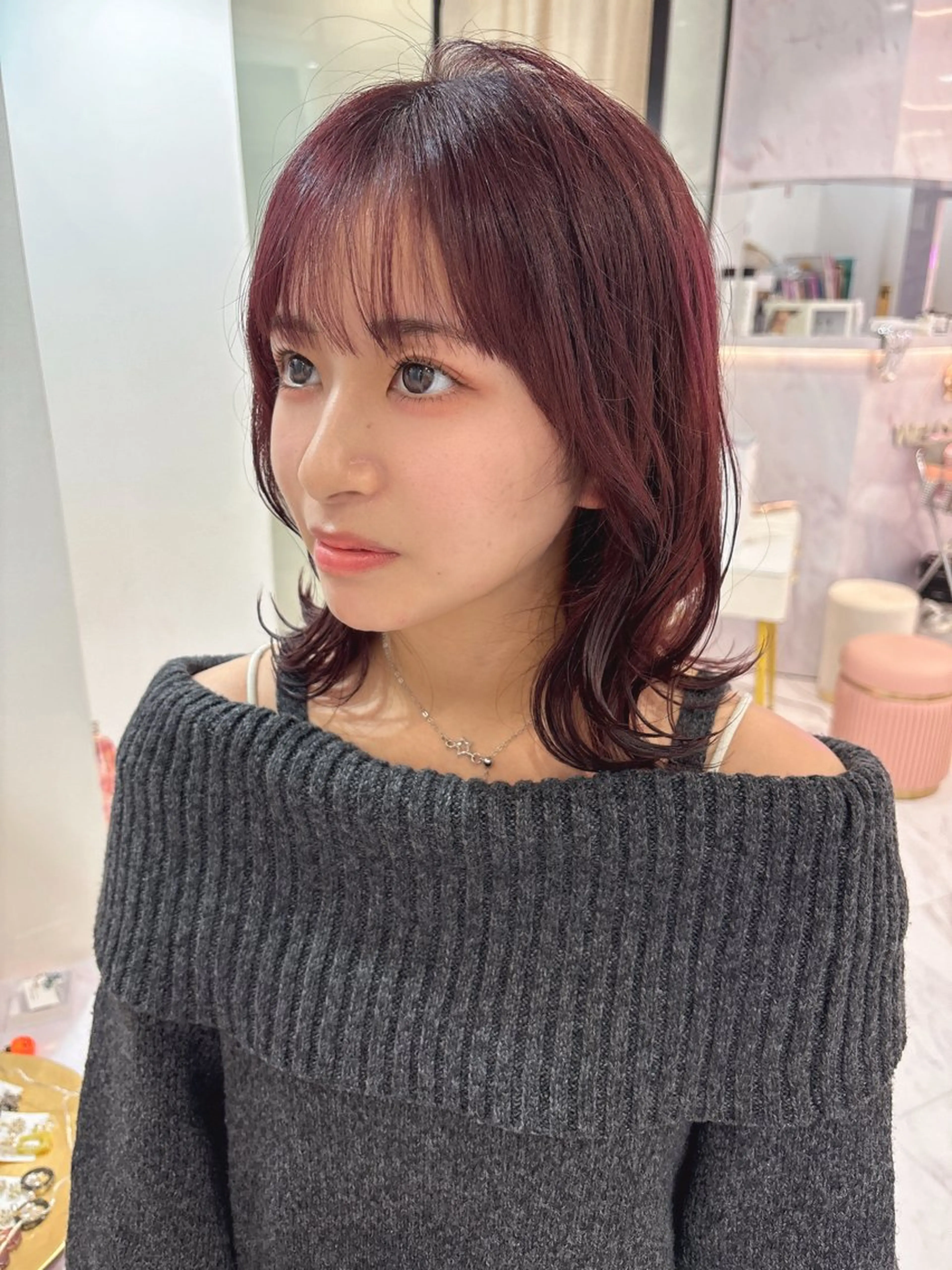 ミディアム カラー ピンクカラー カット ヘアカラー トリートメント 🍒 MONA SAYAKA 🍒のヘアスタイル