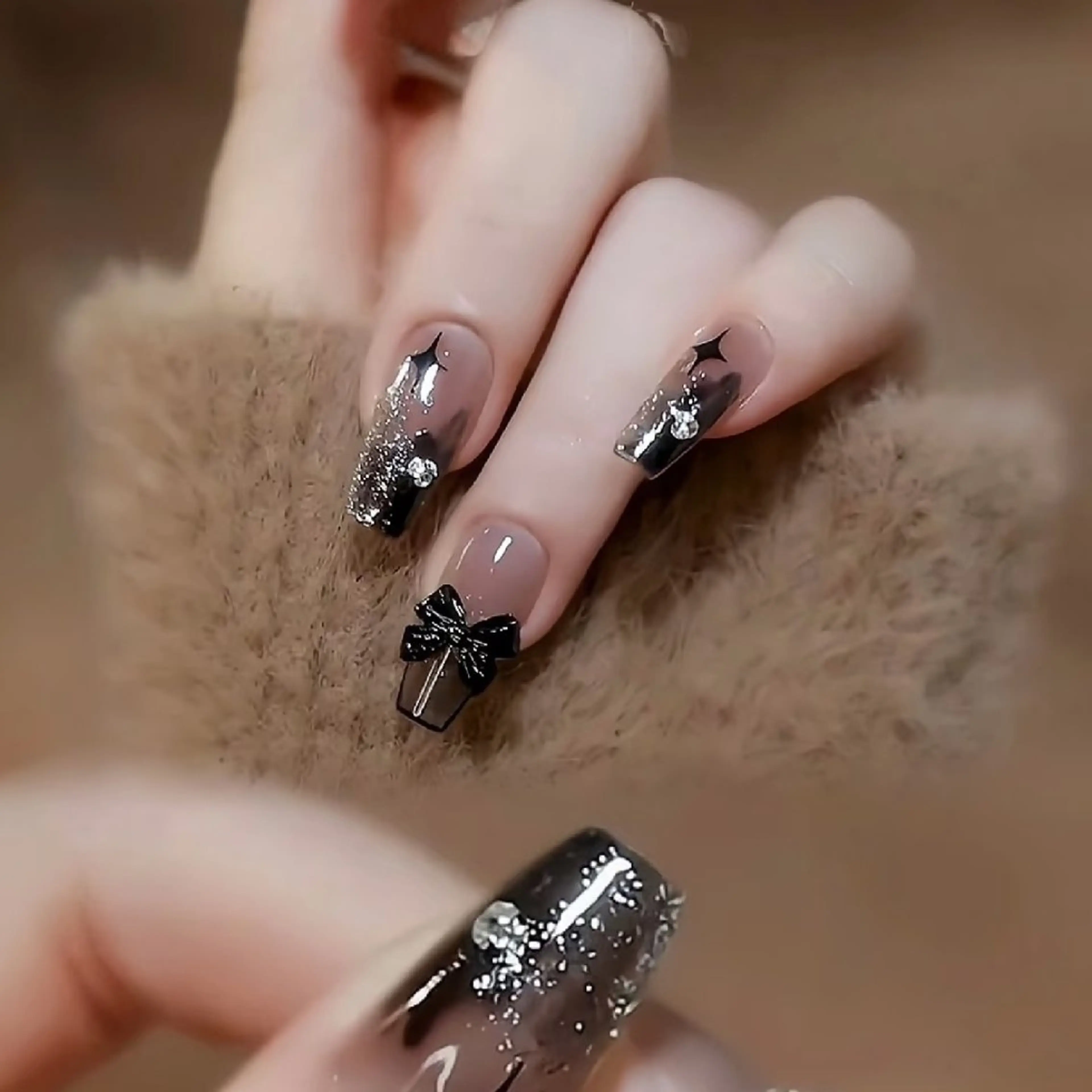 ネイル 鈴木 彩星のネイルデザイン