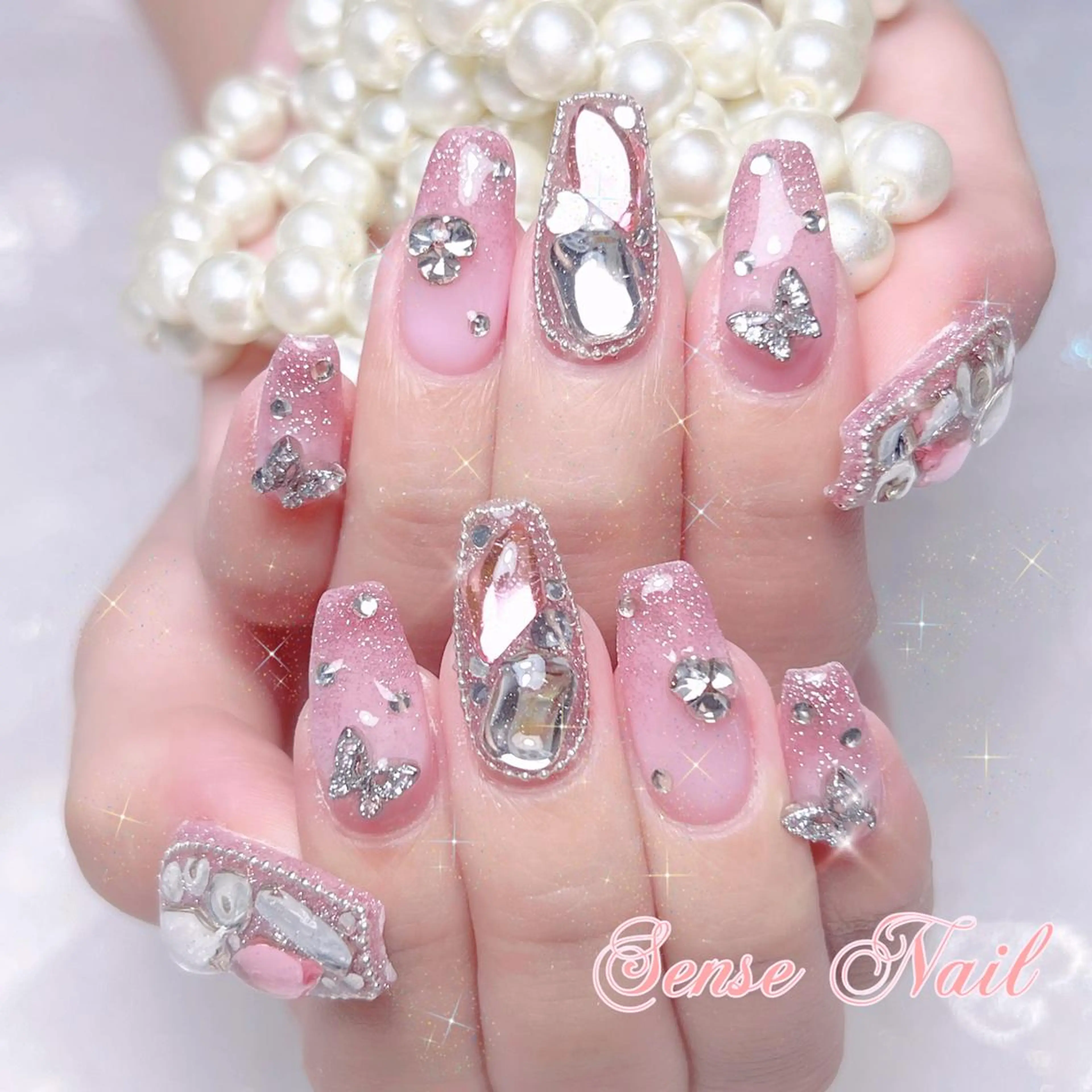 ネイル ハンドネイル ハンドケア - Rolls Honey -のネイルデザイン