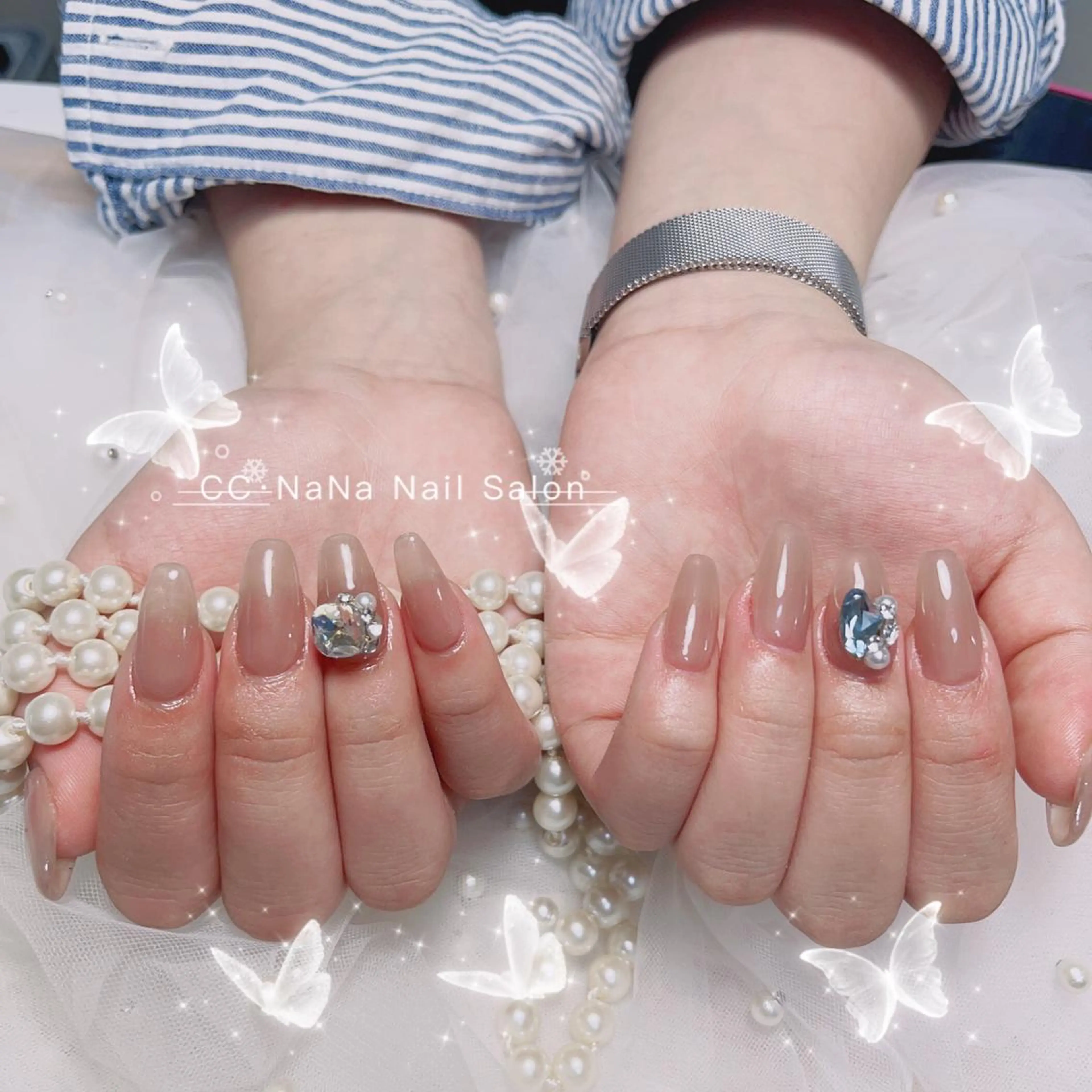 ネイル チークネイル フラッシュネイル ハート キラキラネイル 韓国ネイル 💎CC・NaNa 韓国風ネイル🌙のネイルデザイン