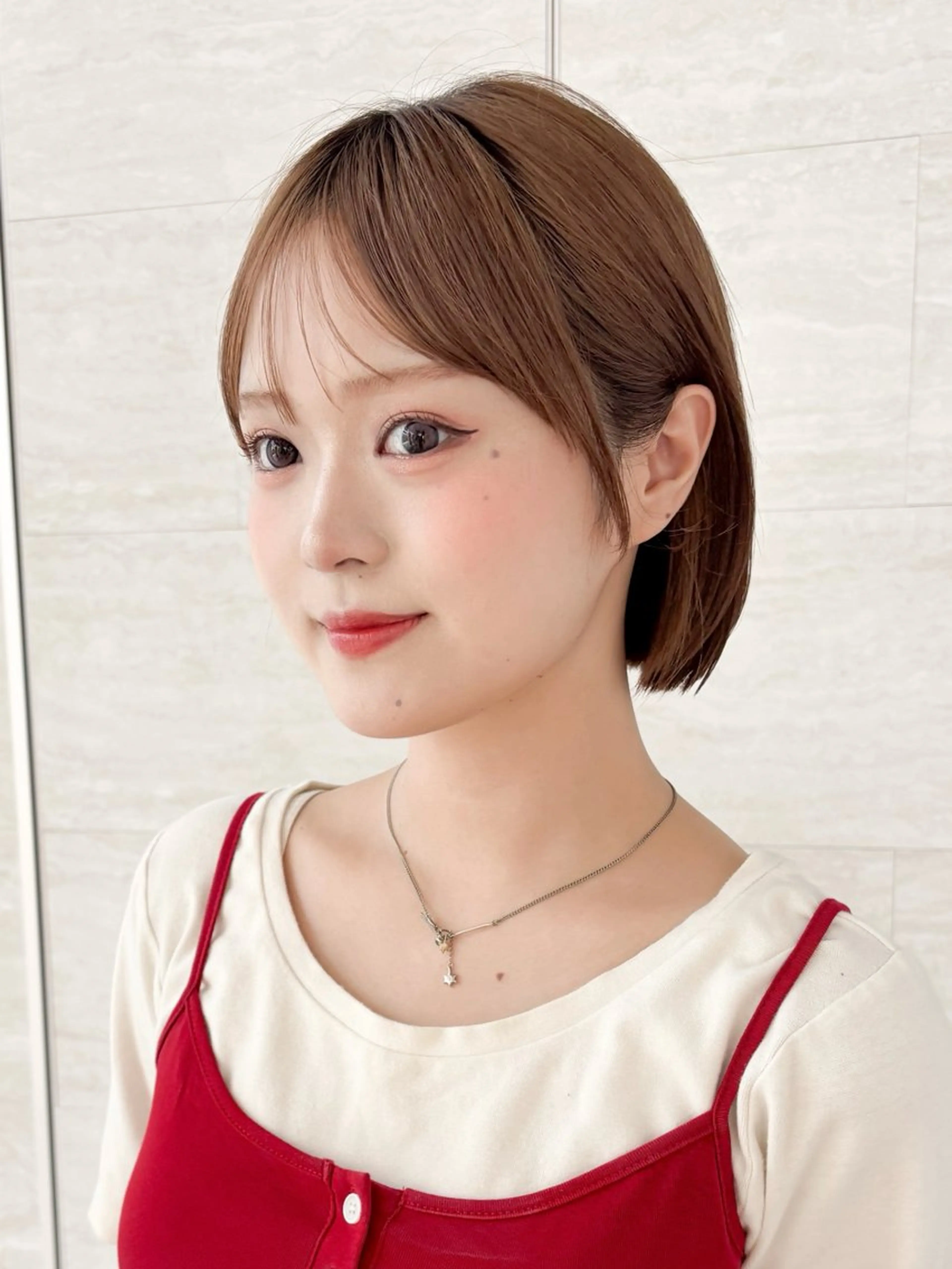 ミディアム カット ヘアカラー トリートメント 🎟くびれヘア/ボブ 髪質改善/ユイのヘアスタイル