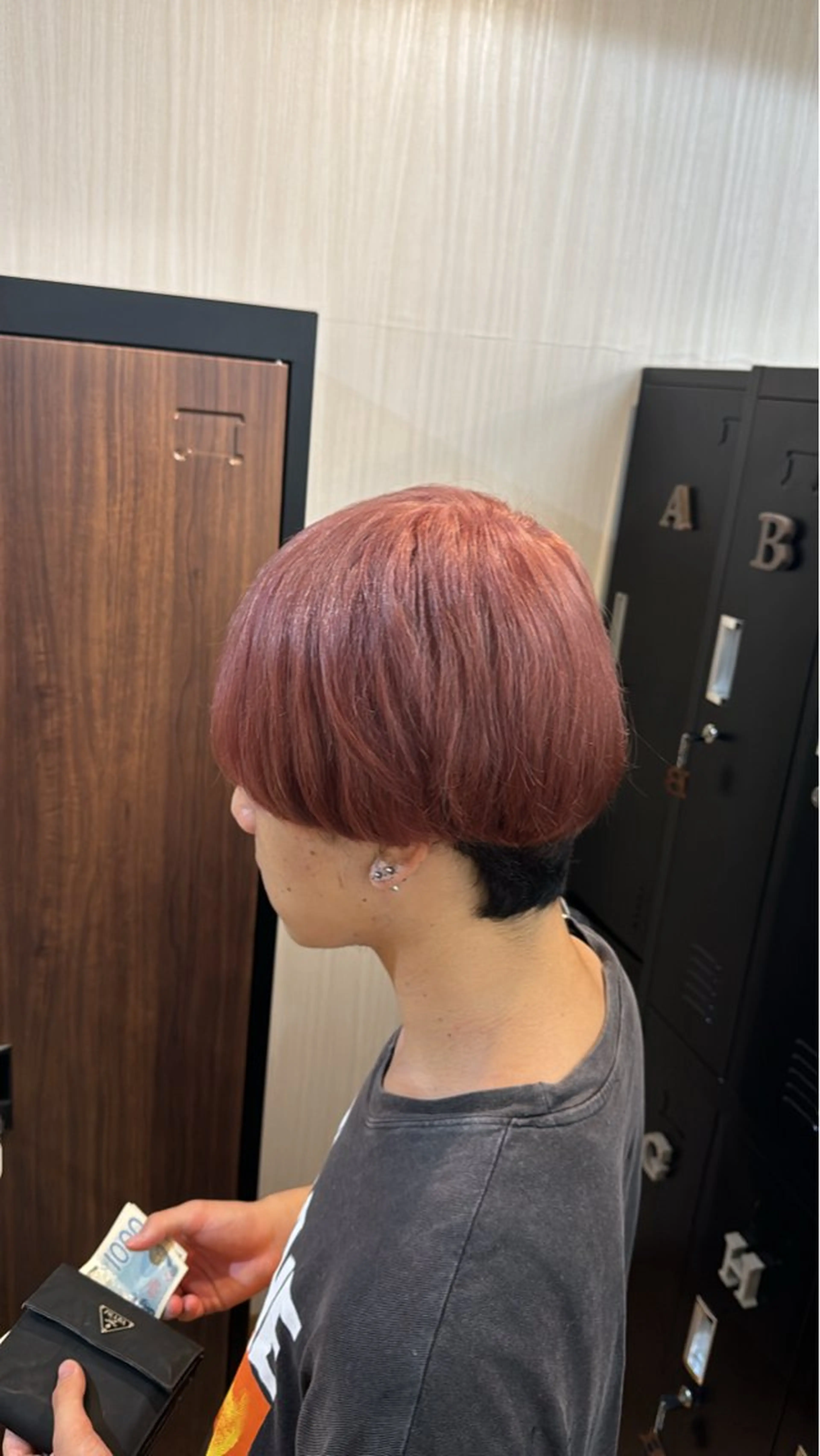 カラー ベージュカラー ブリーチ ピンクカラー ピンクベージュ 八木 輝のヘアスタイル