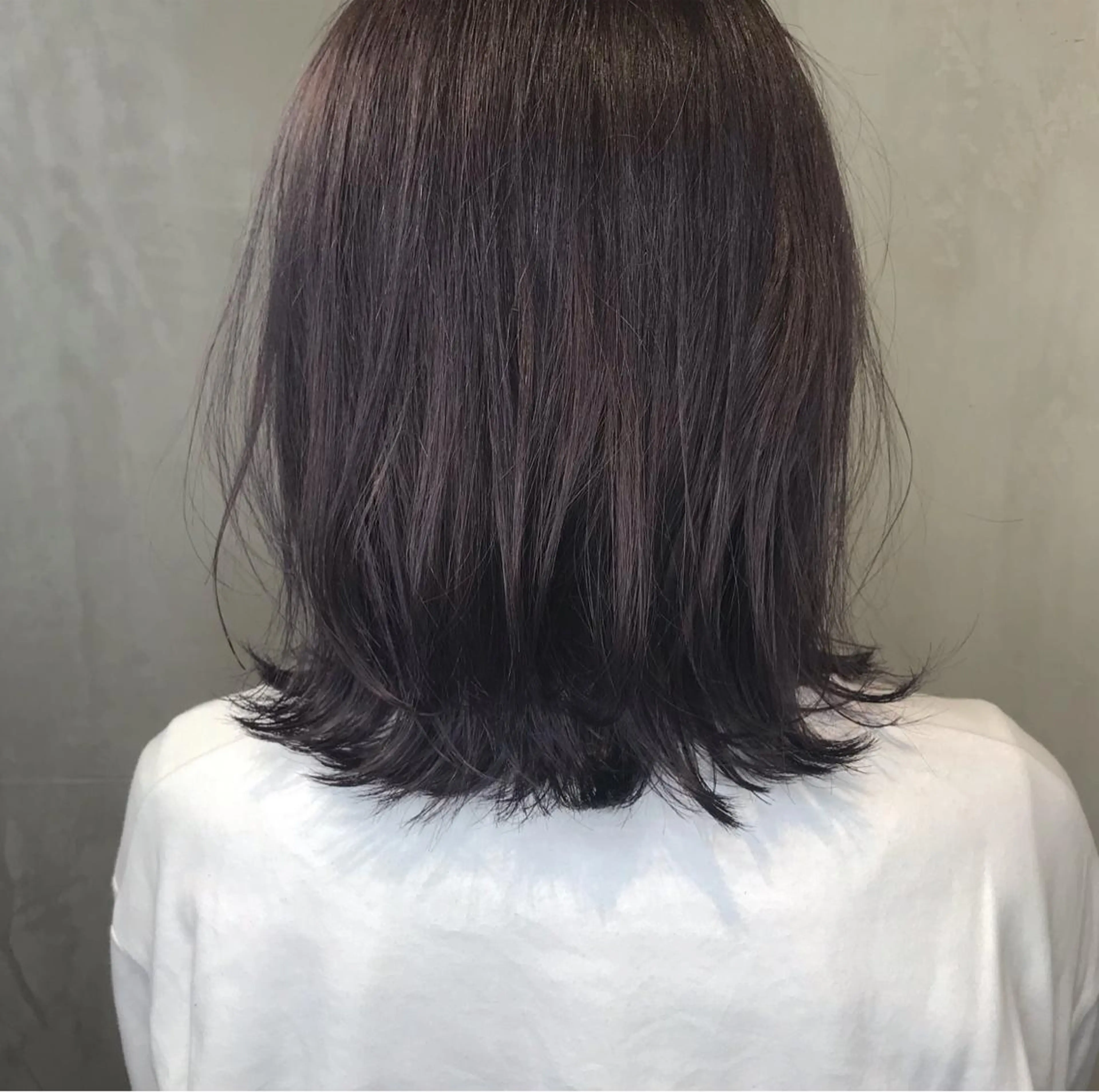 ミディアム カラー アンニュイヘア🪽 ayumiのヘアスタイル