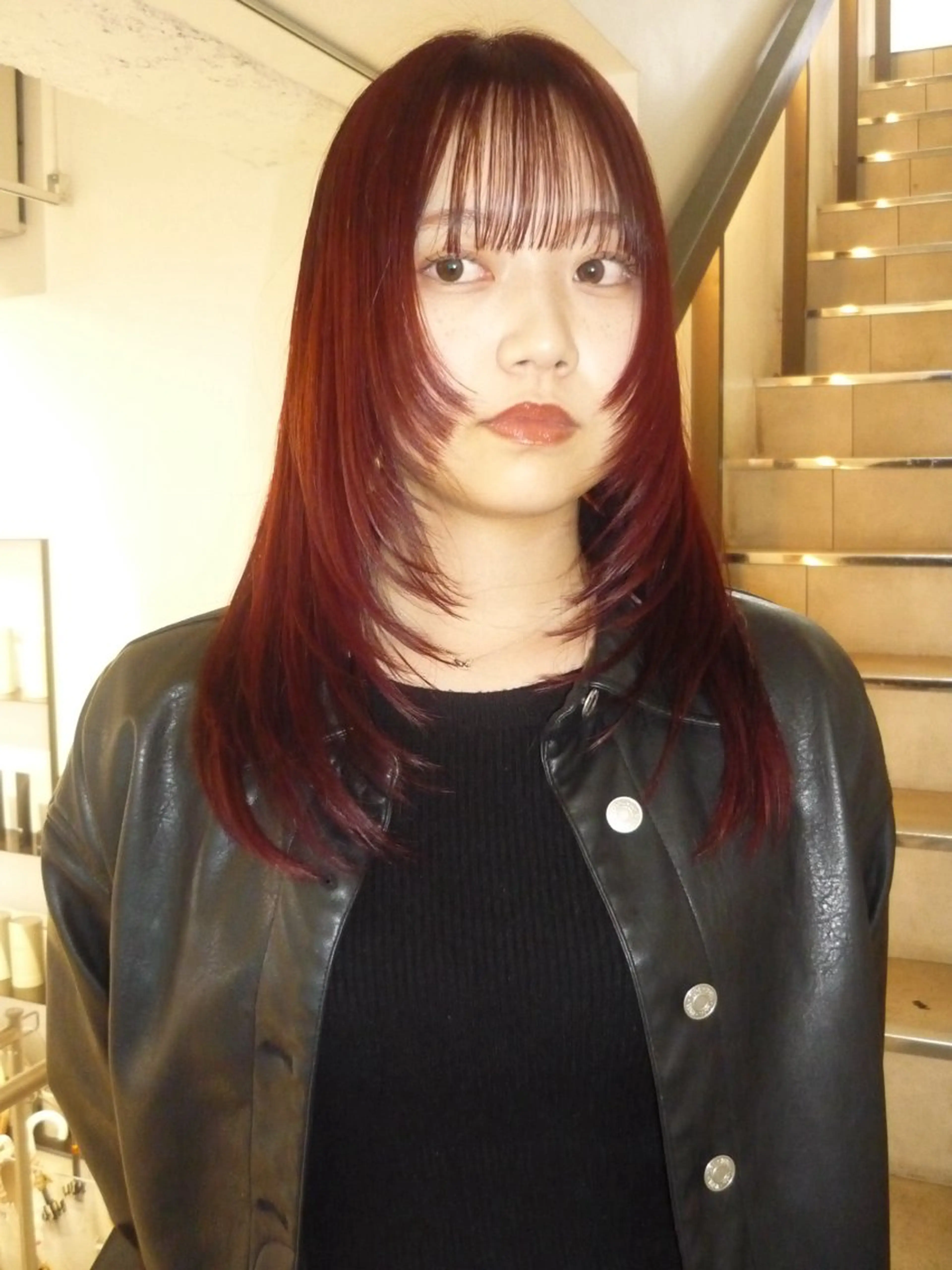 セミロング カラー カット ヘアカラー 🌟暖色系ハイトーン 🌟AIのヘアスタイル