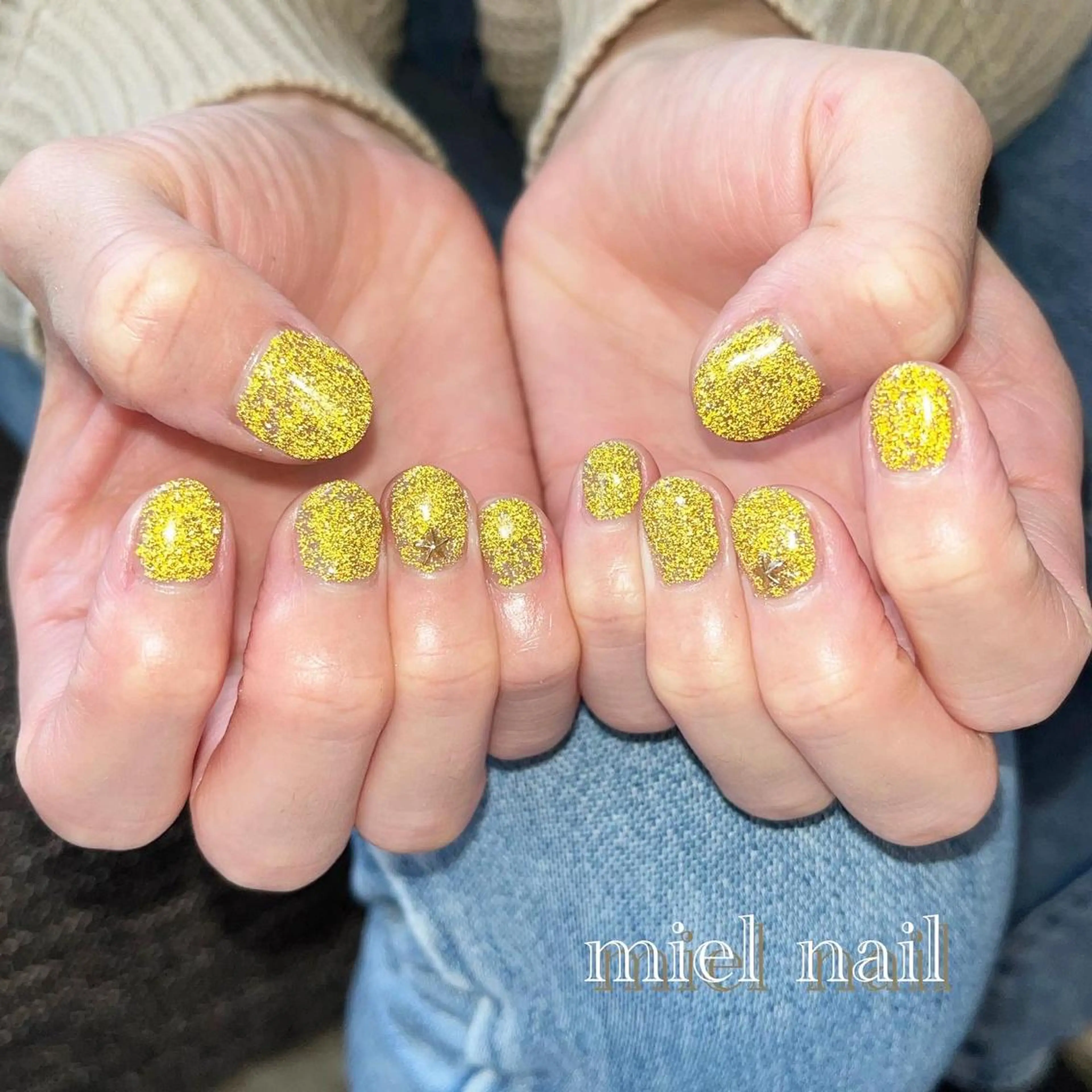 ネイル フラッシュネイル ゴールド ラメ(グリッター) 春ネイル 夏ネイル miel nailのネイルデザイン