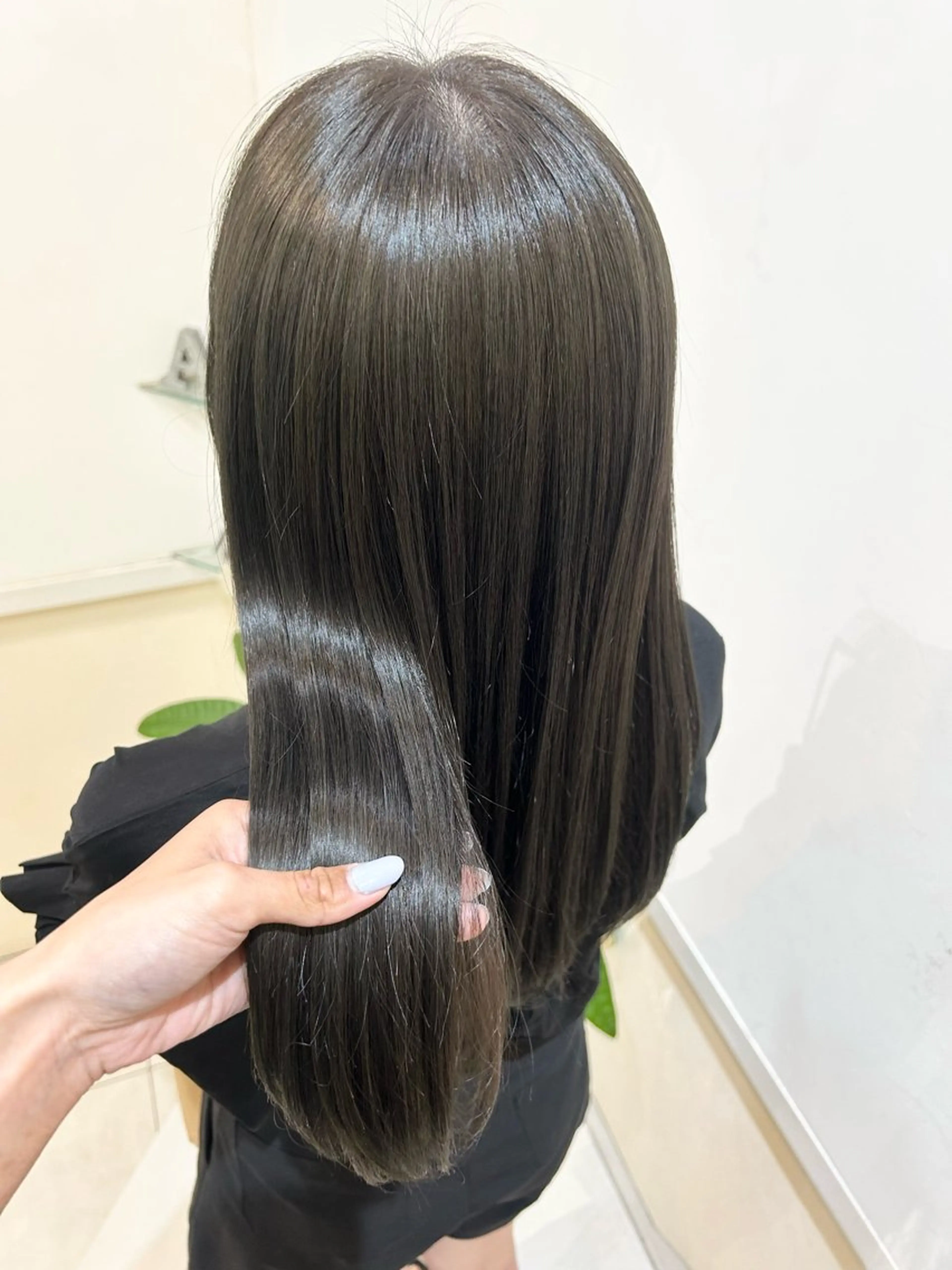 カラー 髪質改善 🪄髪質改善艶カラー 🦄石井栞のヘアスタイル