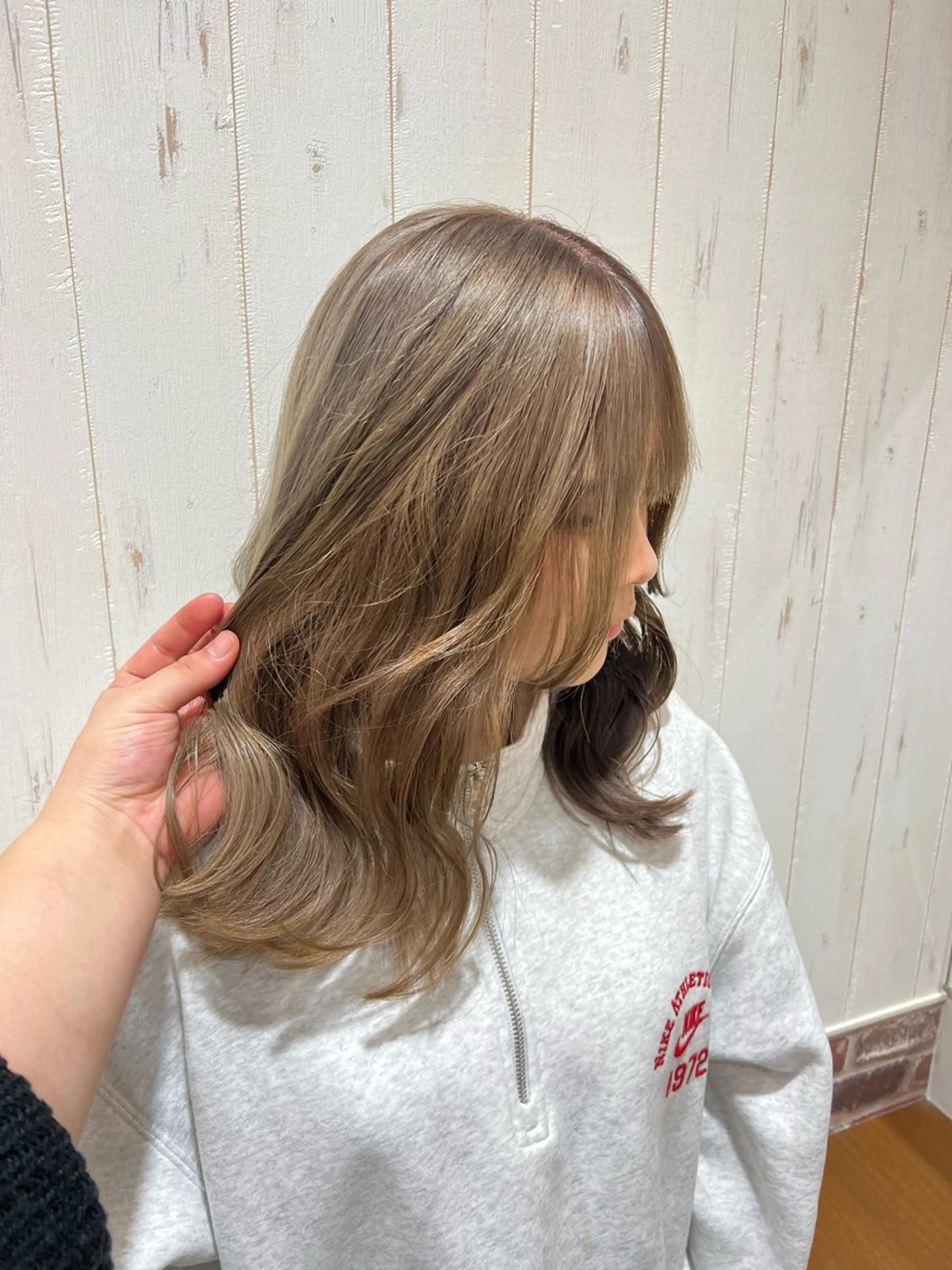 セミロング ボブ ハイライト 髪質改善 hair salon FAN所属・FANスタイリスト Ⓜ️EIのヘアスタイル