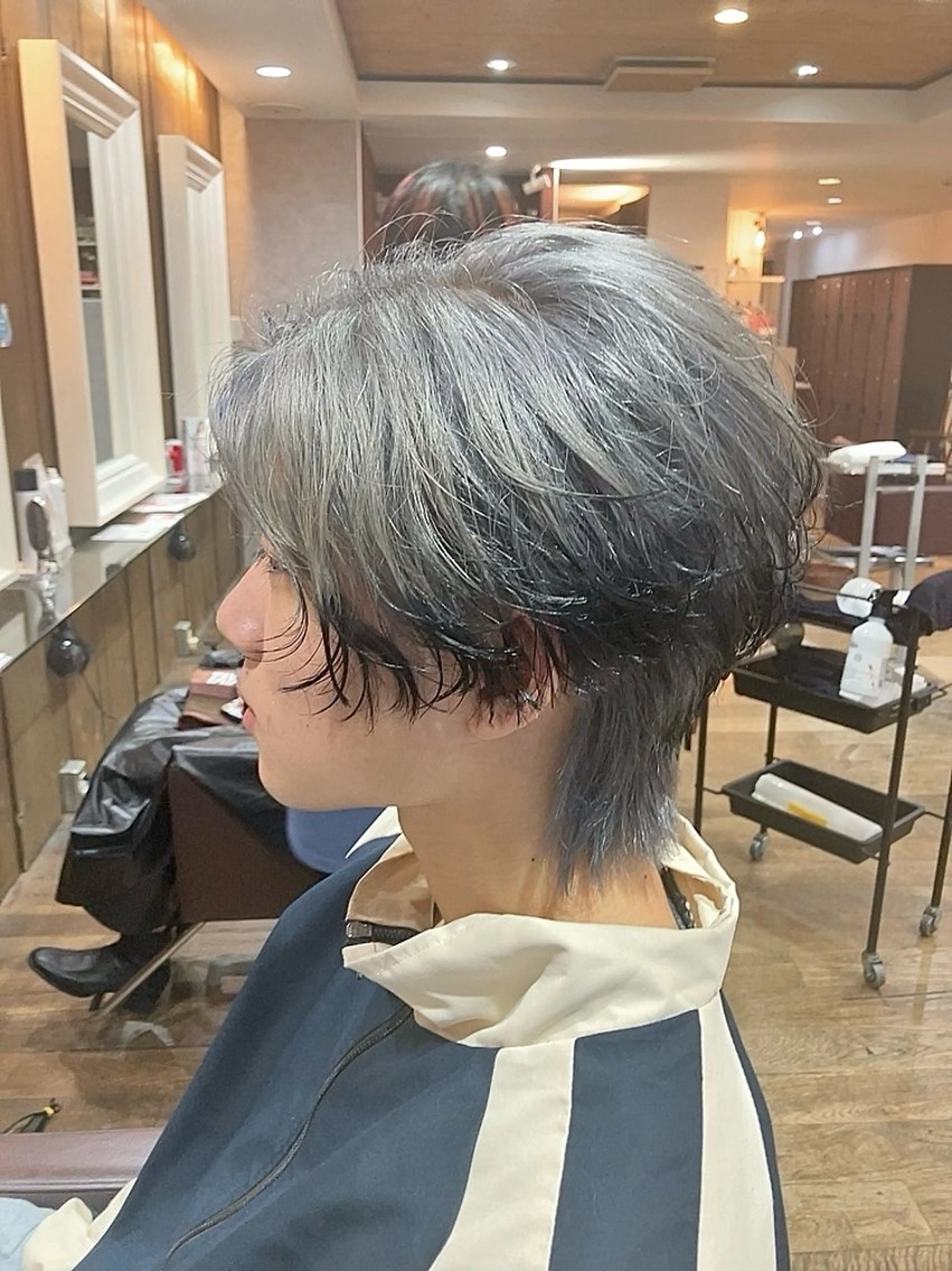 ショート カラー メンズ TAYA 心斎橋所属・山本 聖真のヘアスタイル
