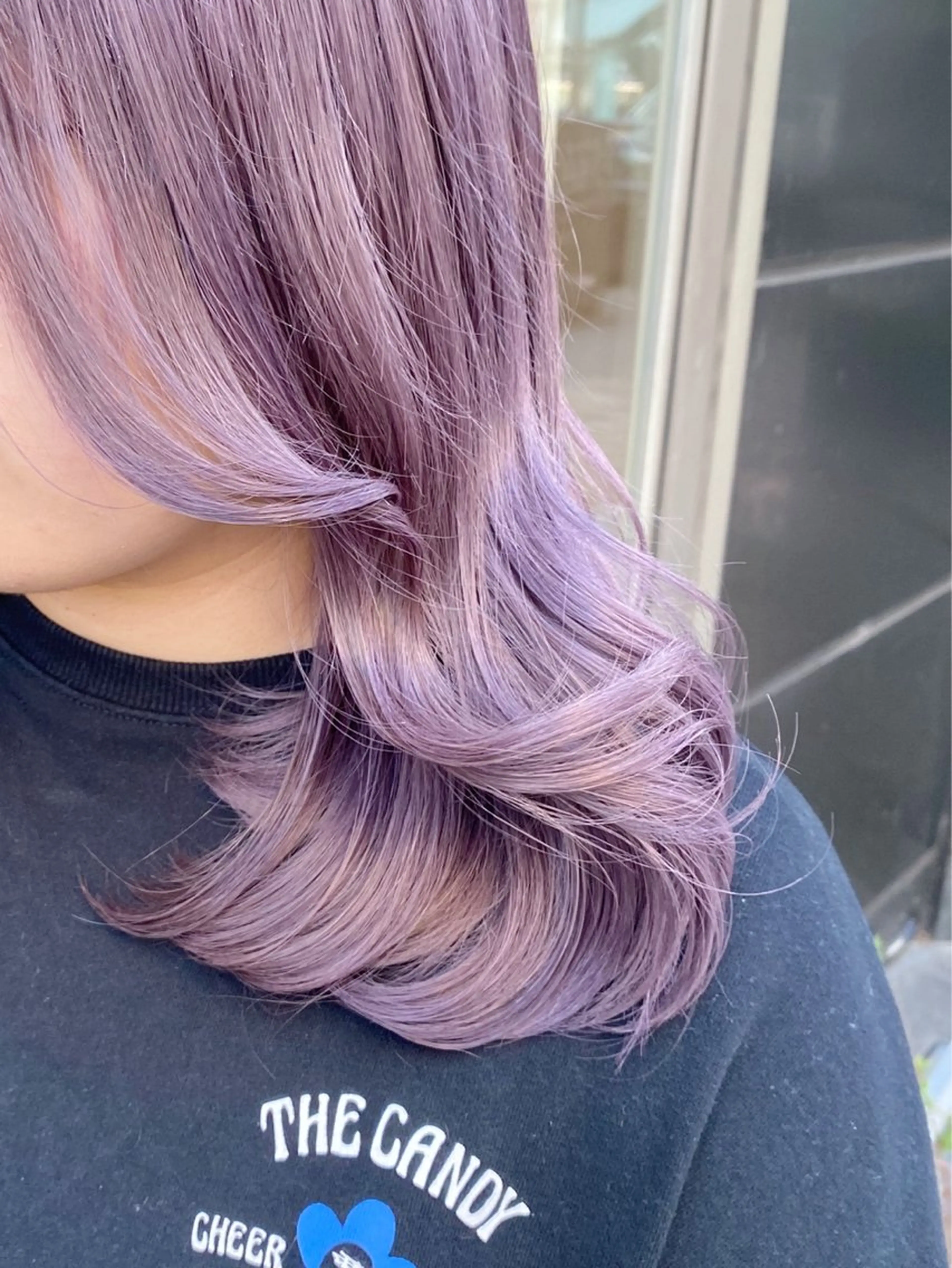 ミディアム カラー ハイトーンカラー ラベンダーカラー ヘアカラー トリートメント 🧸にしかた ちひろ🧸 / 渋谷のヘアスタイル