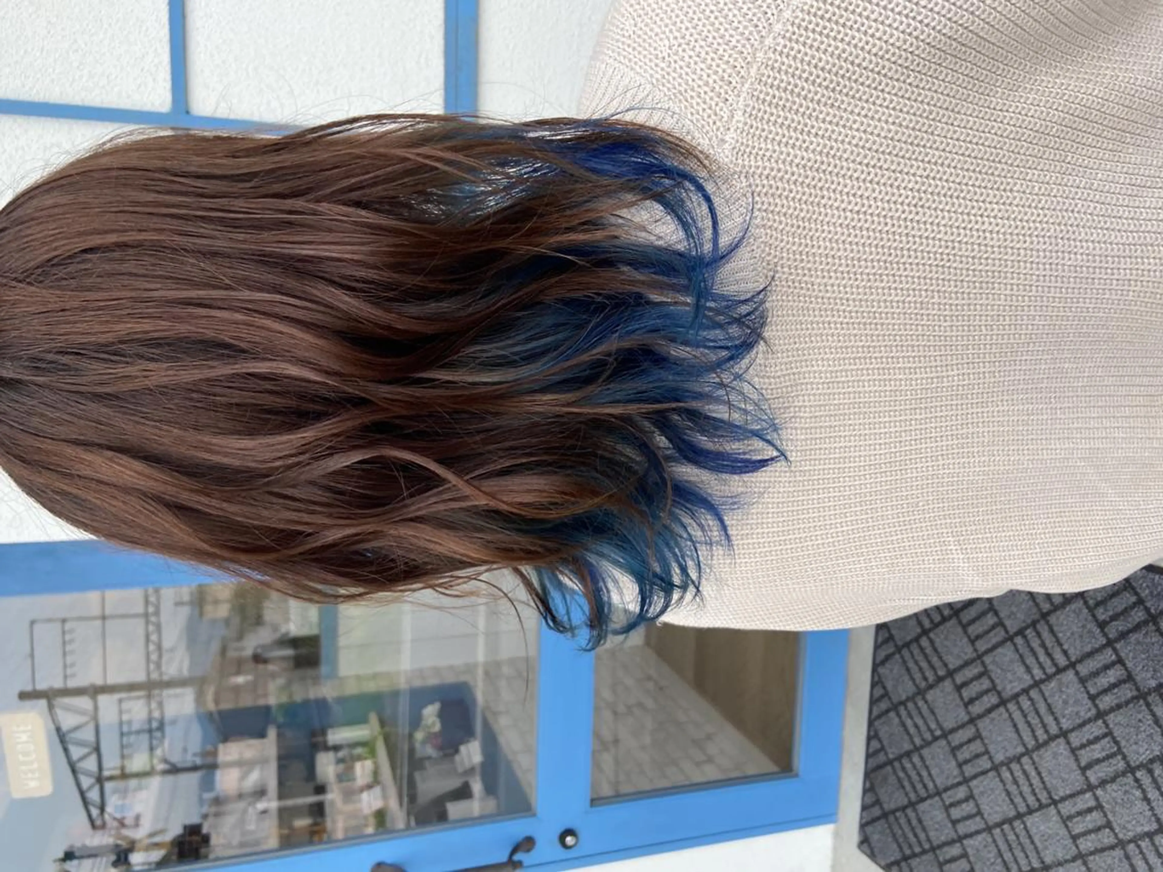 カラー セミロング アディクシーカラー アッシュ バレイヤージュ ブリーチ ケアブリーチ corazon ブリーチのヘアスタイル