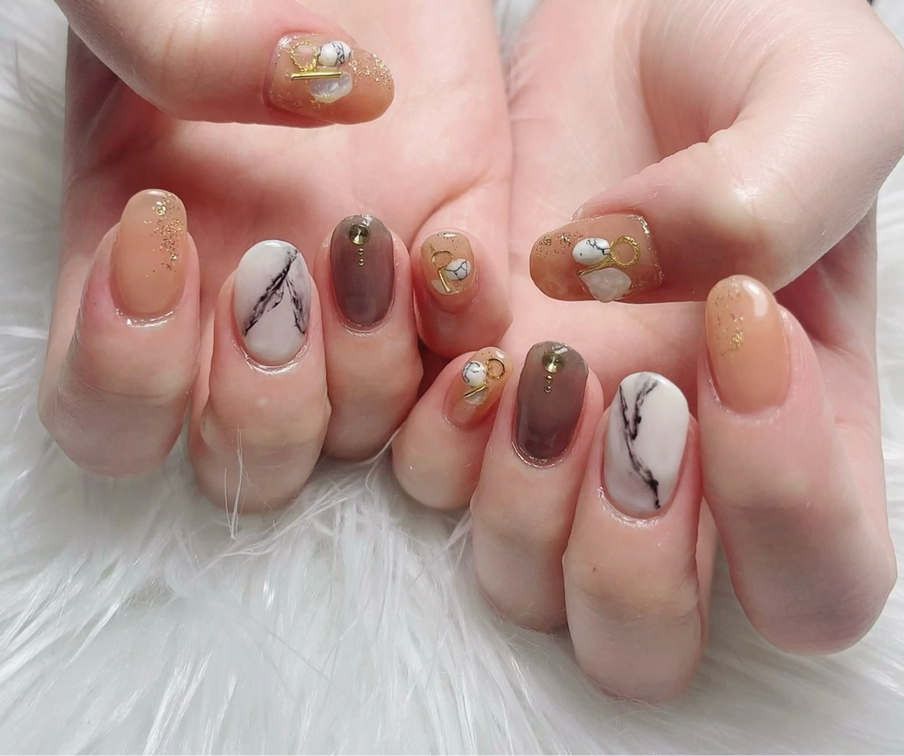 ネイル hairsalon556所属・hairsalon 556のネイルデザイン