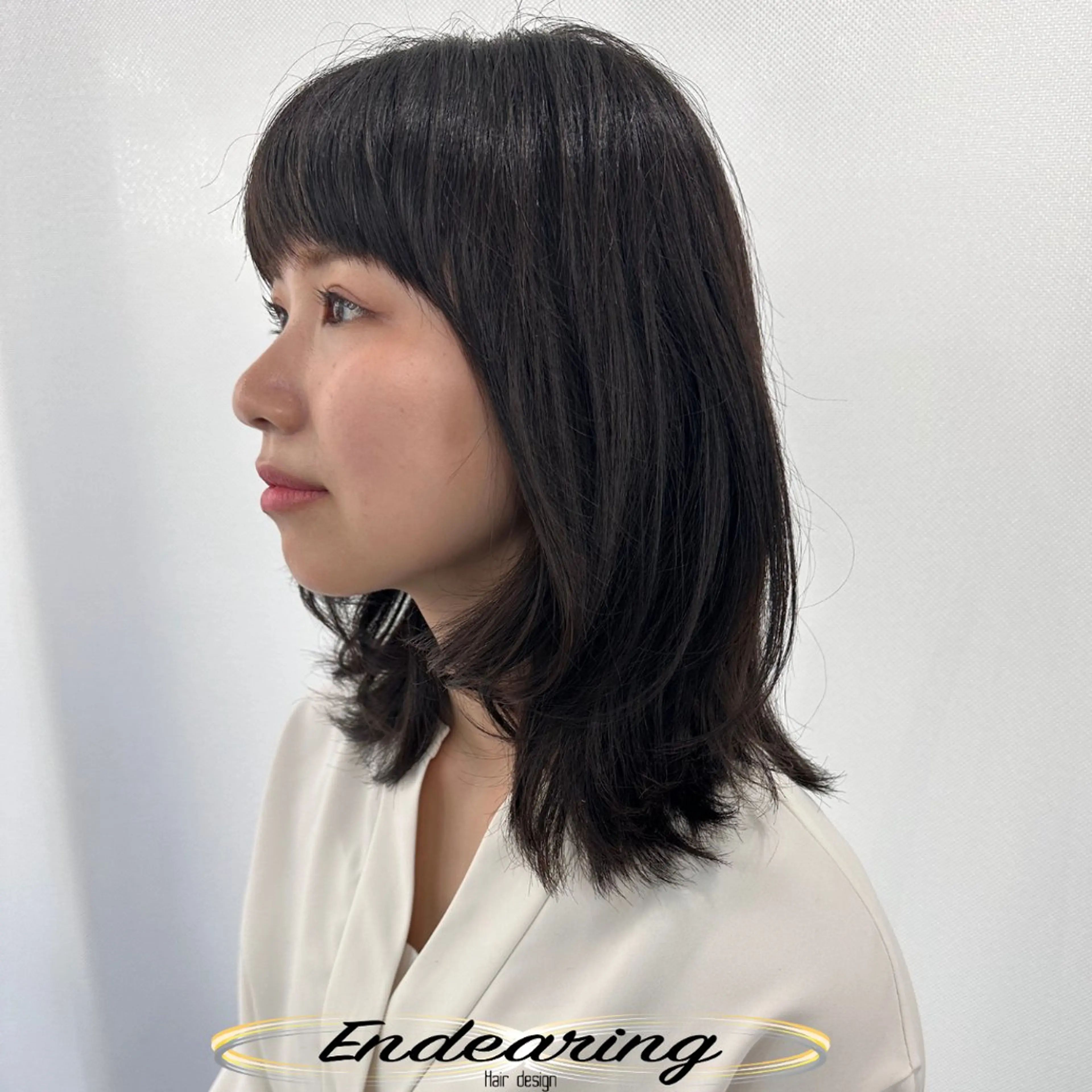 ミディアム 外ハネヘア カット Endearing 銀座/レイヤーカットのヘアスタイル