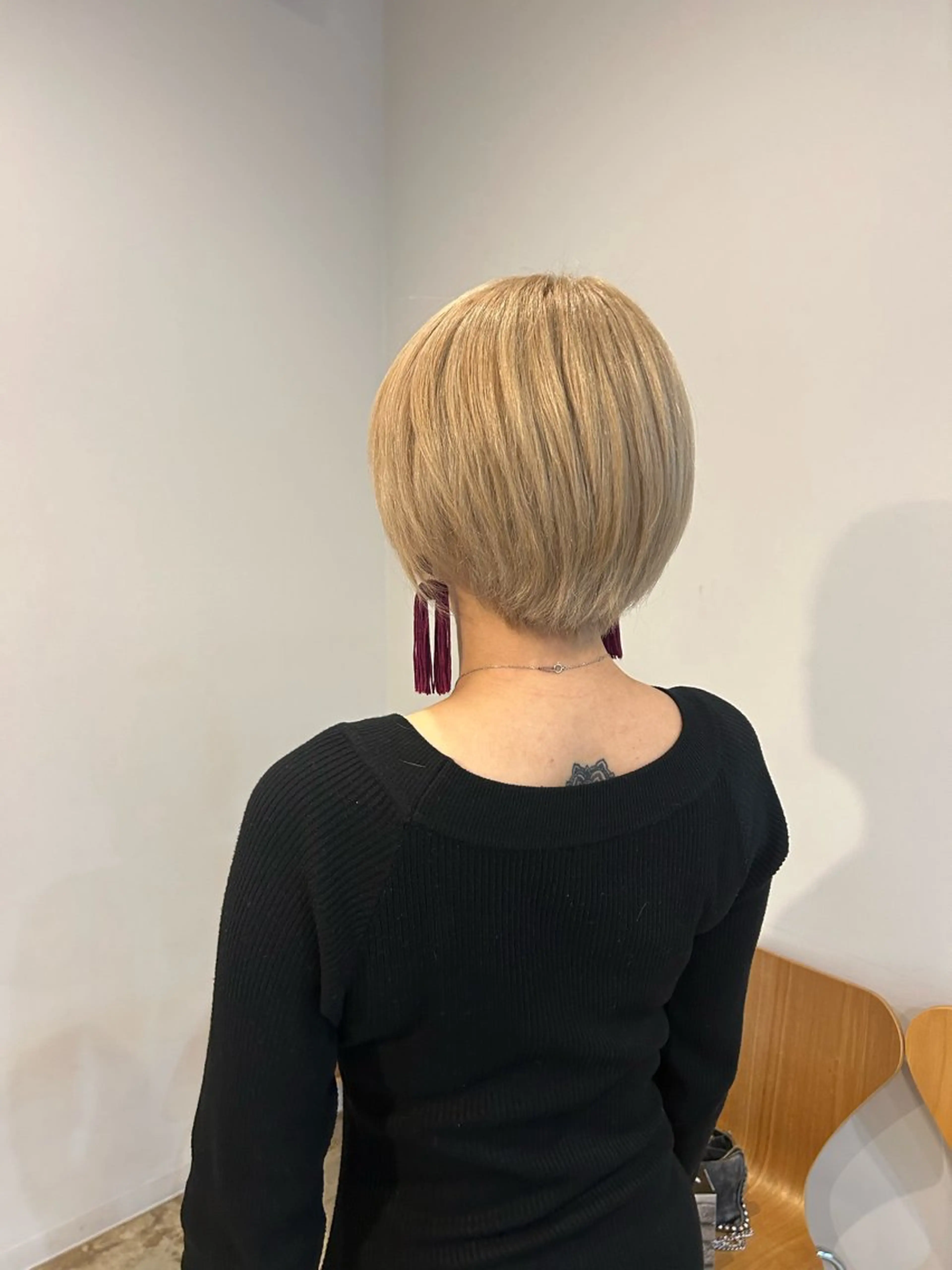 ショート カラー 川端 明莉のヘアスタイル