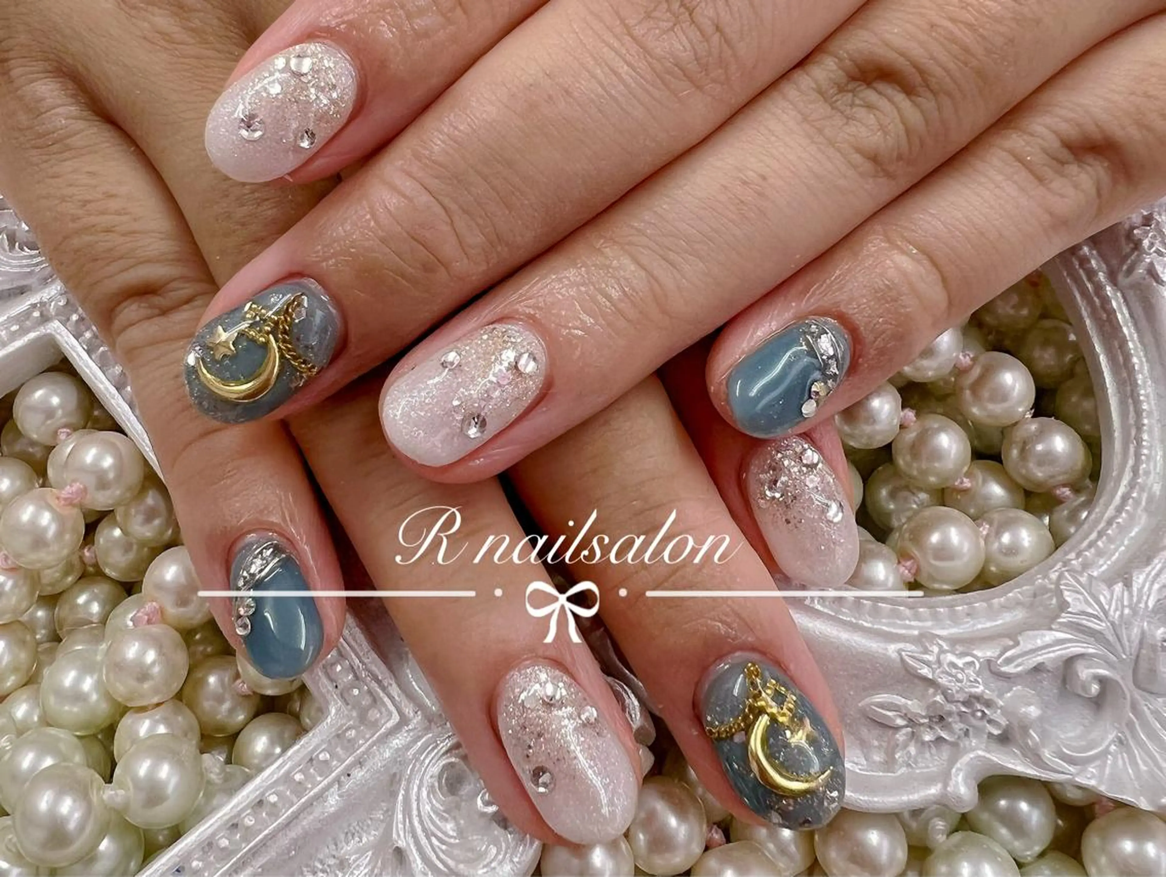 ミディアム ハンドネイル R NAILSALONのネイルデザイン