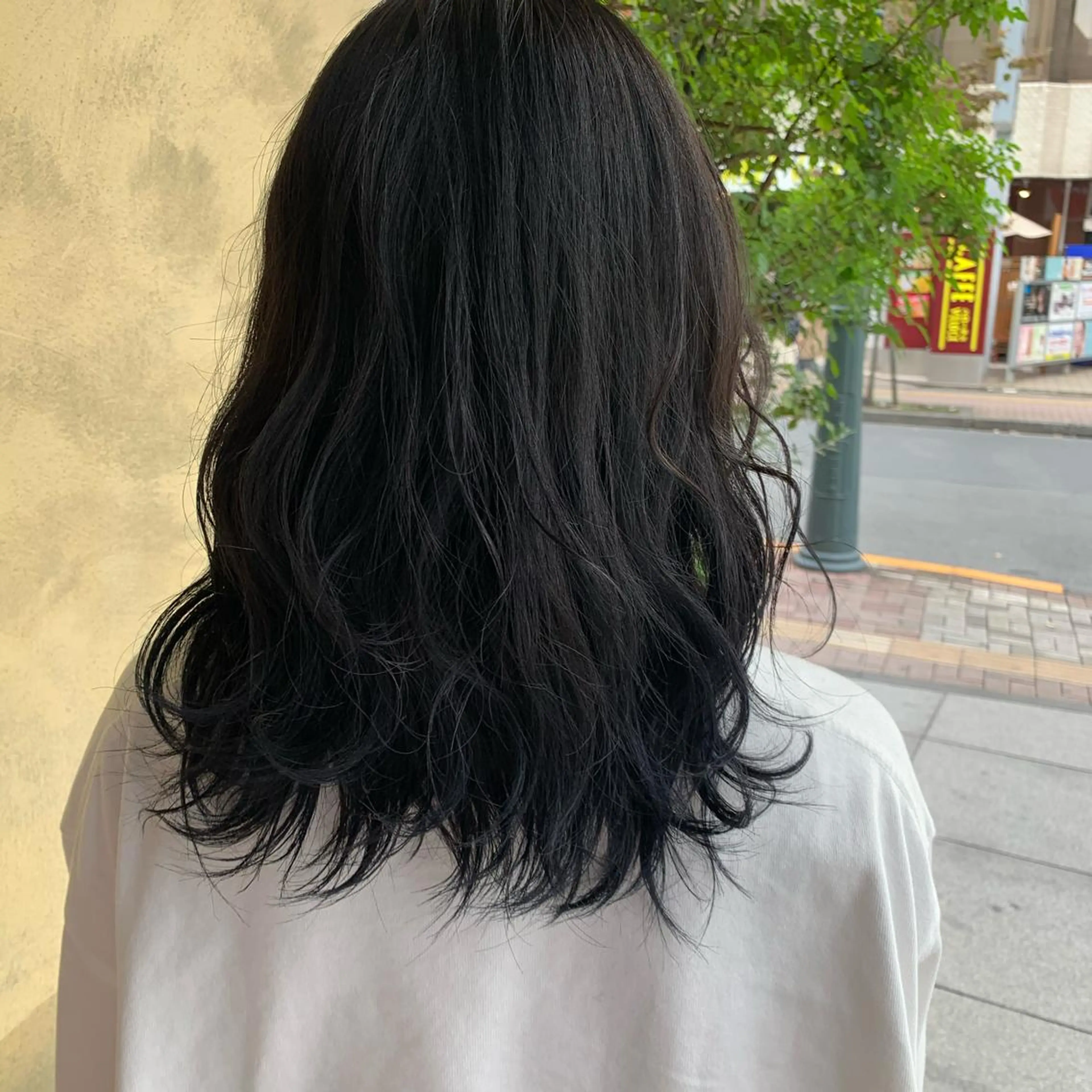 カラー 黒髪 ブリーチ ブルーカラー ブルーブラック グラデーションカラー 艶髪／クロスパーマ ♡Tsuzumiのその他イメージ
