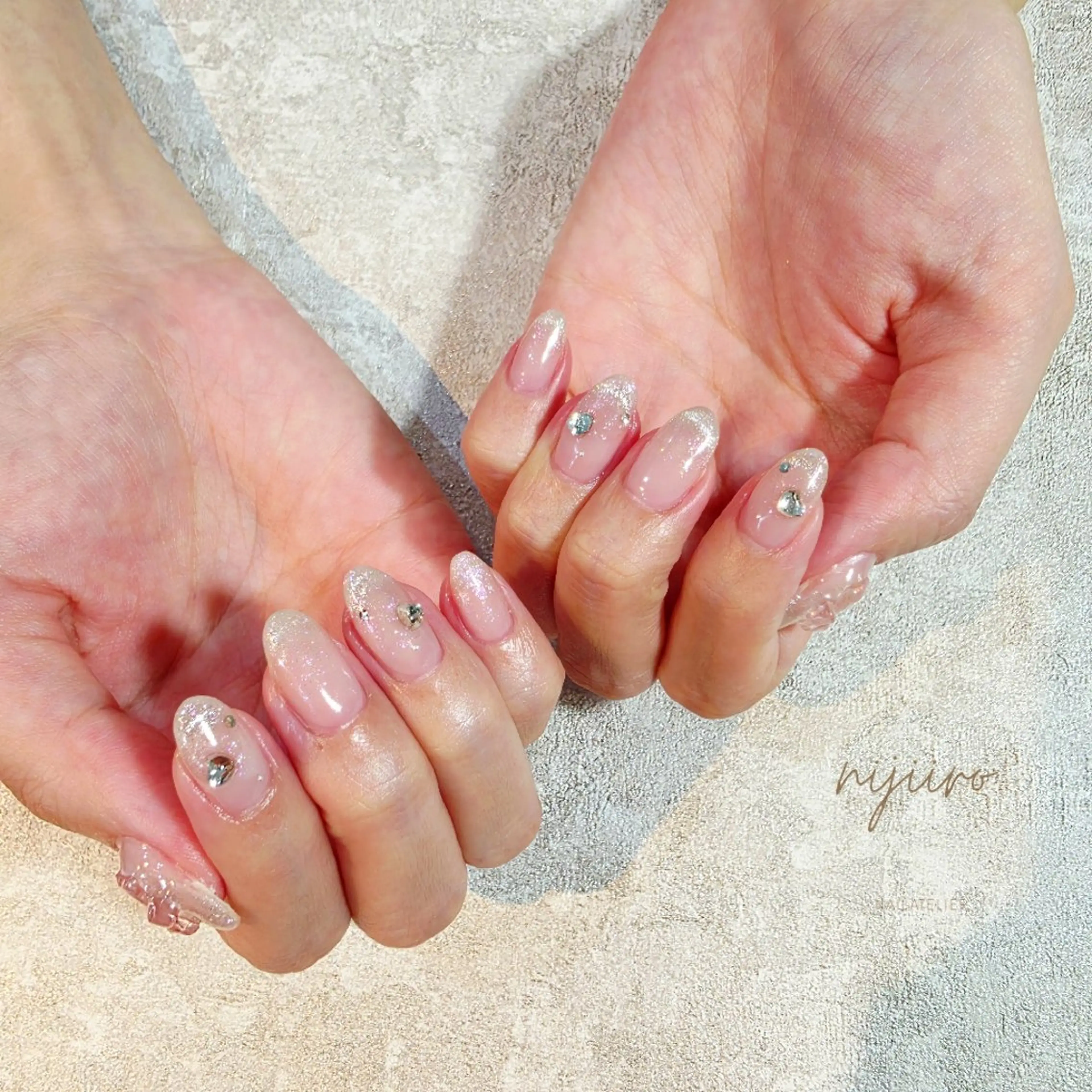 ネイル ハンドネイル nailatelier nijiiro.所属・nijiiro🌈 サトウのネイルデザイン