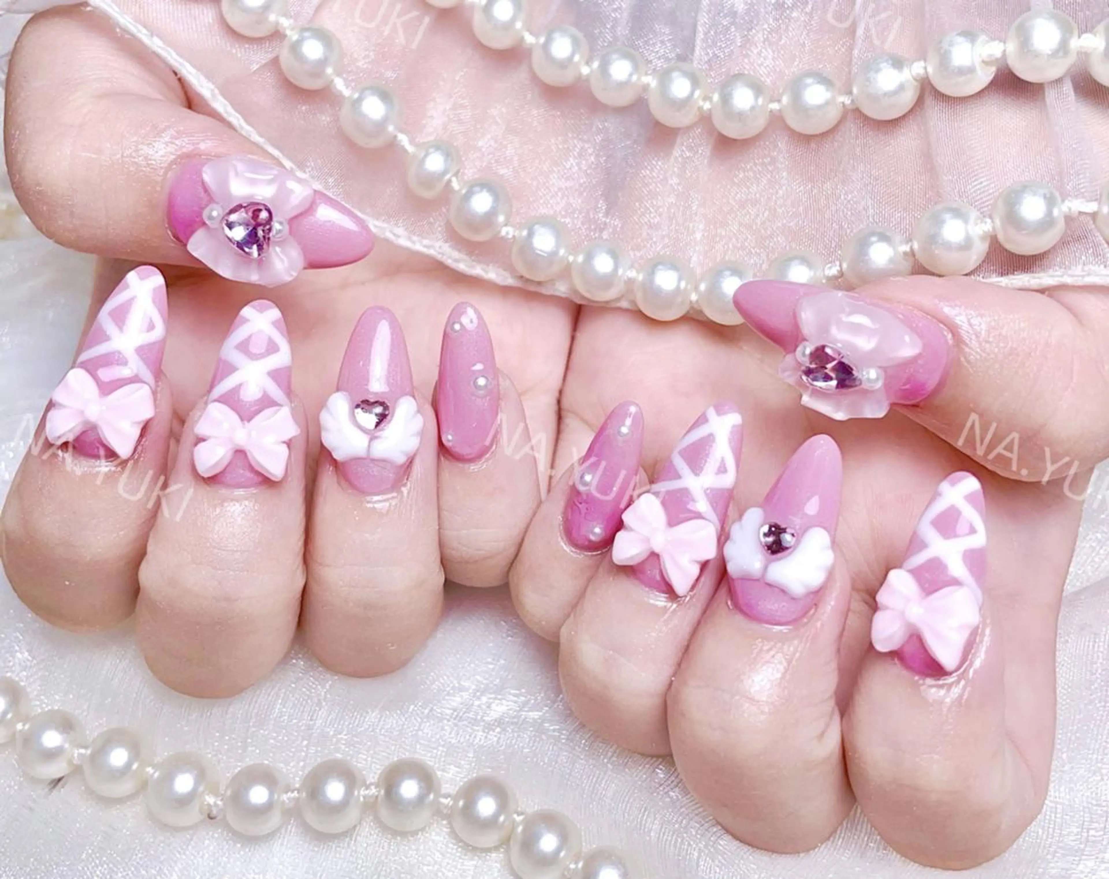 ネイル ハンドネイル 🌷 Mooning 🌷のネイルデザイン
