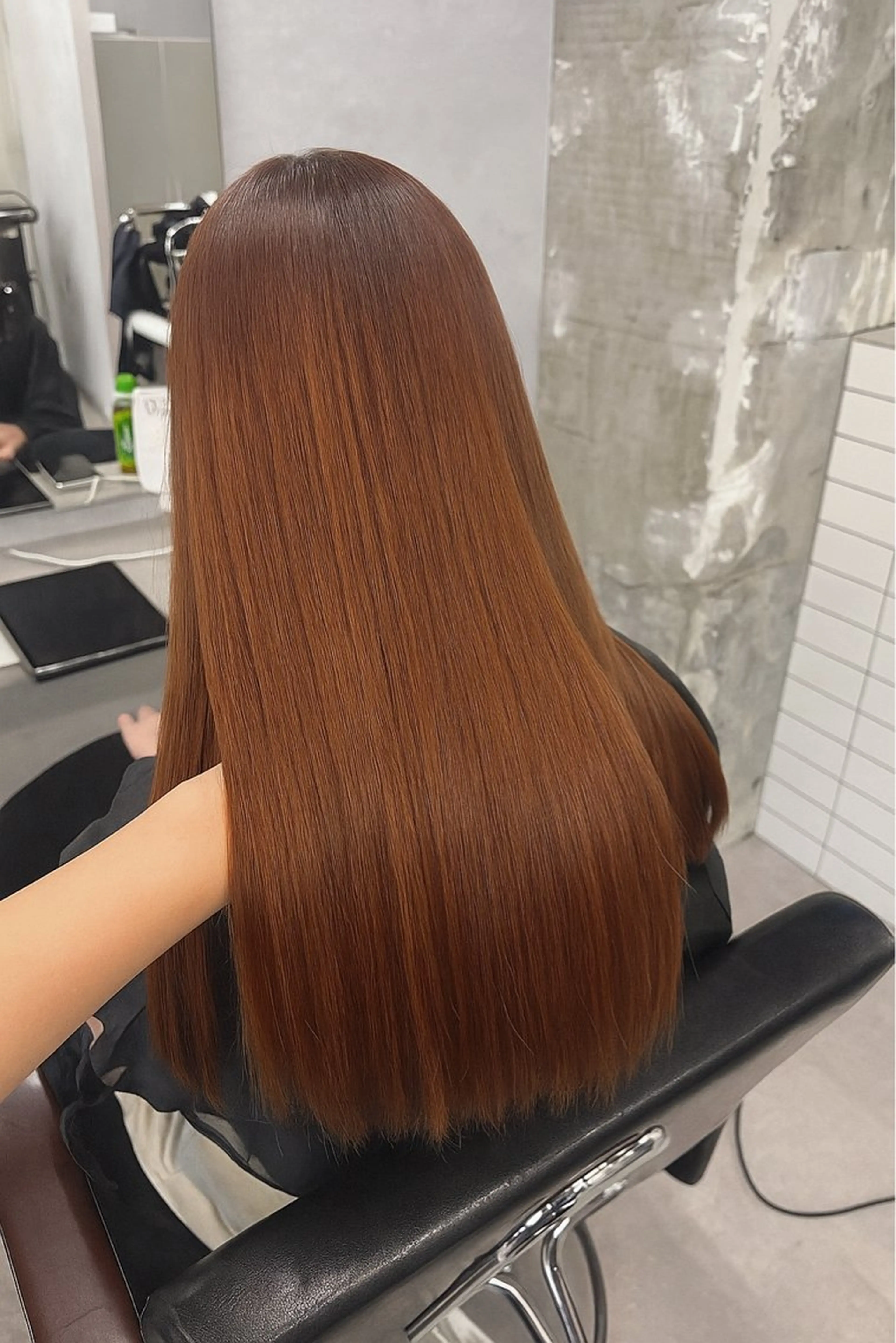ロング オレンジブラウン トリートメント ヘアカラー トリートメント newi所沢 石津のヘアスタイル