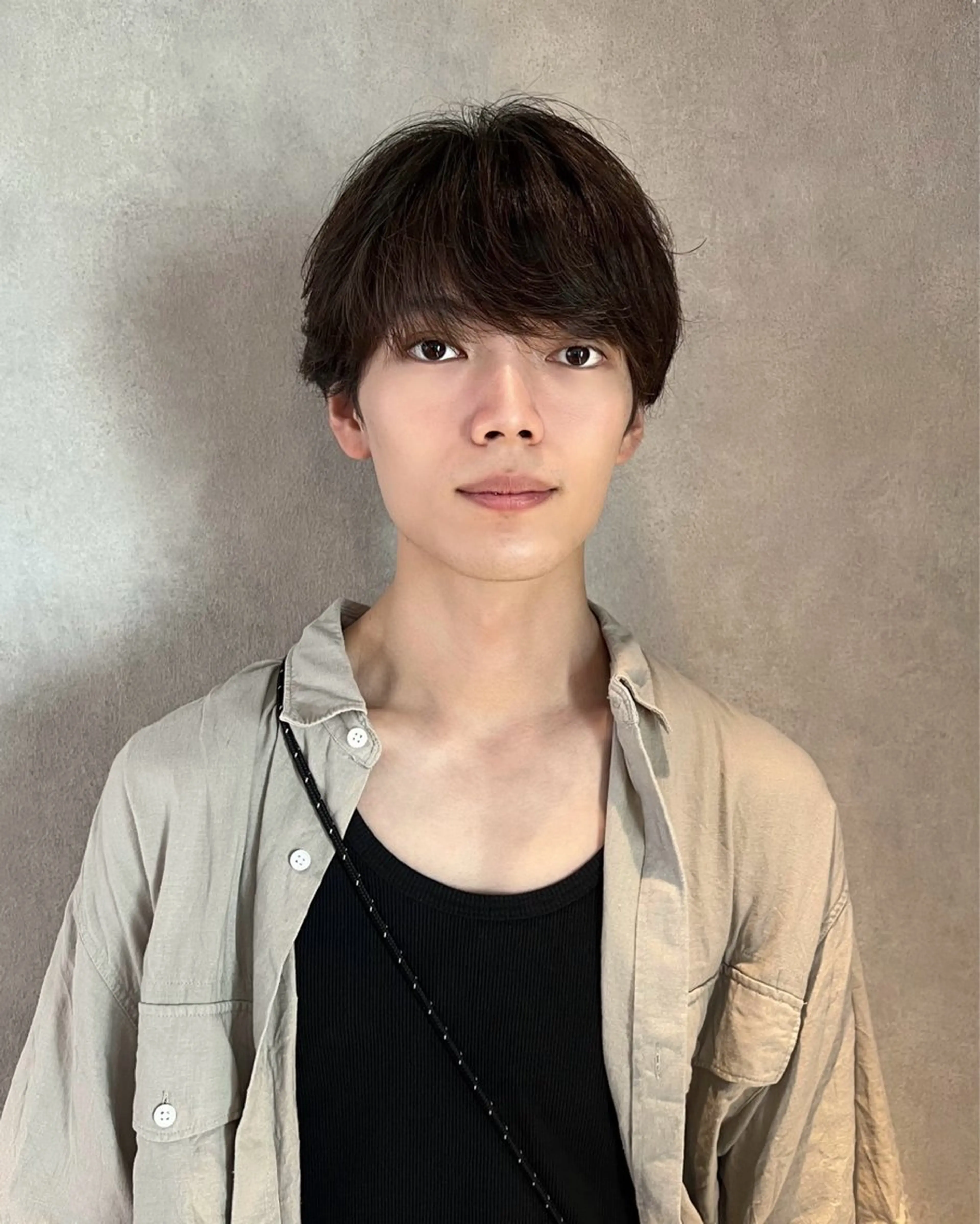 パーマ メンズ マッシュ メンズパーマ メンズショート ツイストスパイラルパーマ 波巻きパーマ カット パーマ Qin shaire salon 原宿verno店所属・【センターパート】 ETO／江藤翼の眉毛・アイブロウイメージ