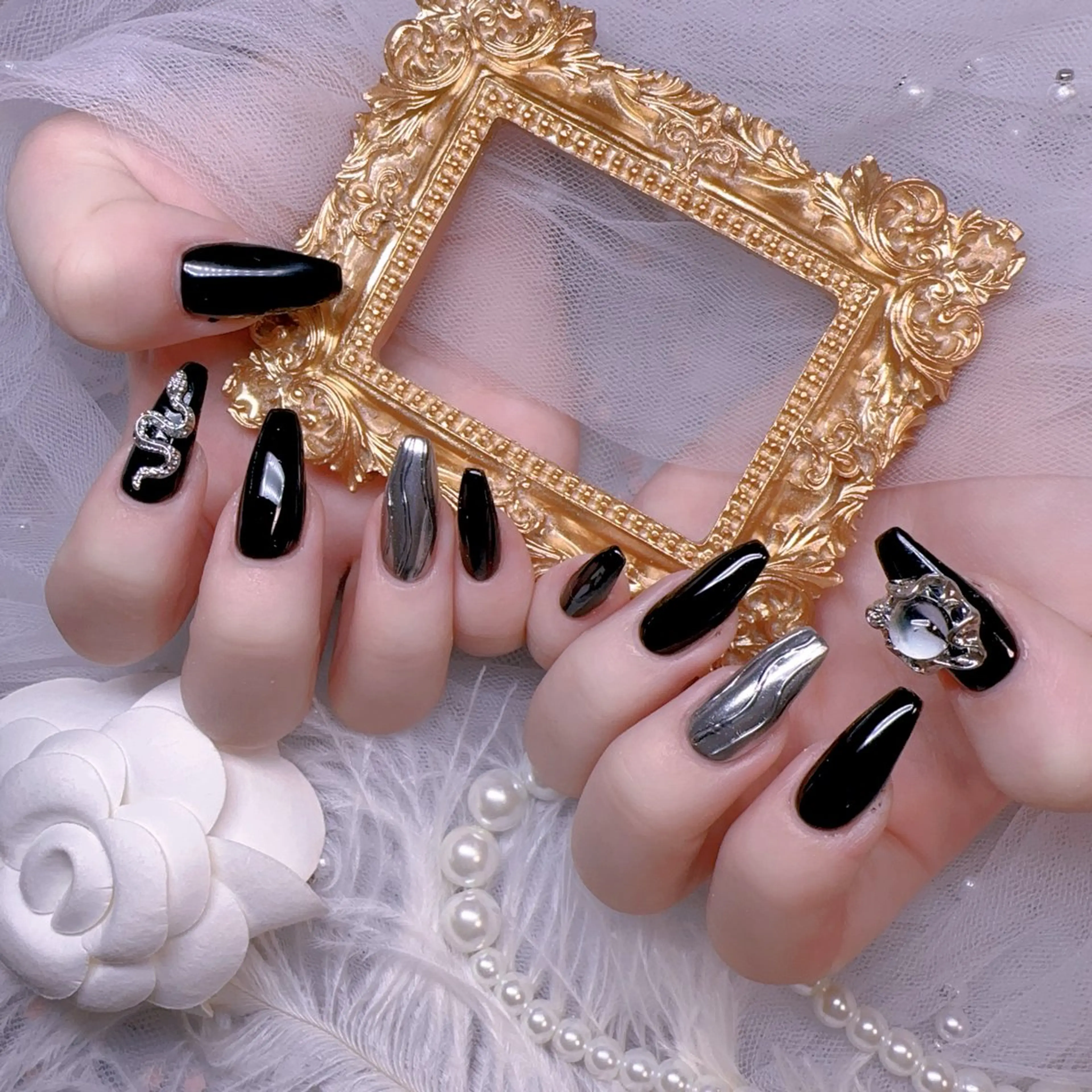 ネイル オーロラネイル フットネイル 韓国ネイル ラメ(グリッター) ラメグラデーション ハンドネイル Belle nail salon 新小岩のネイルデザイン