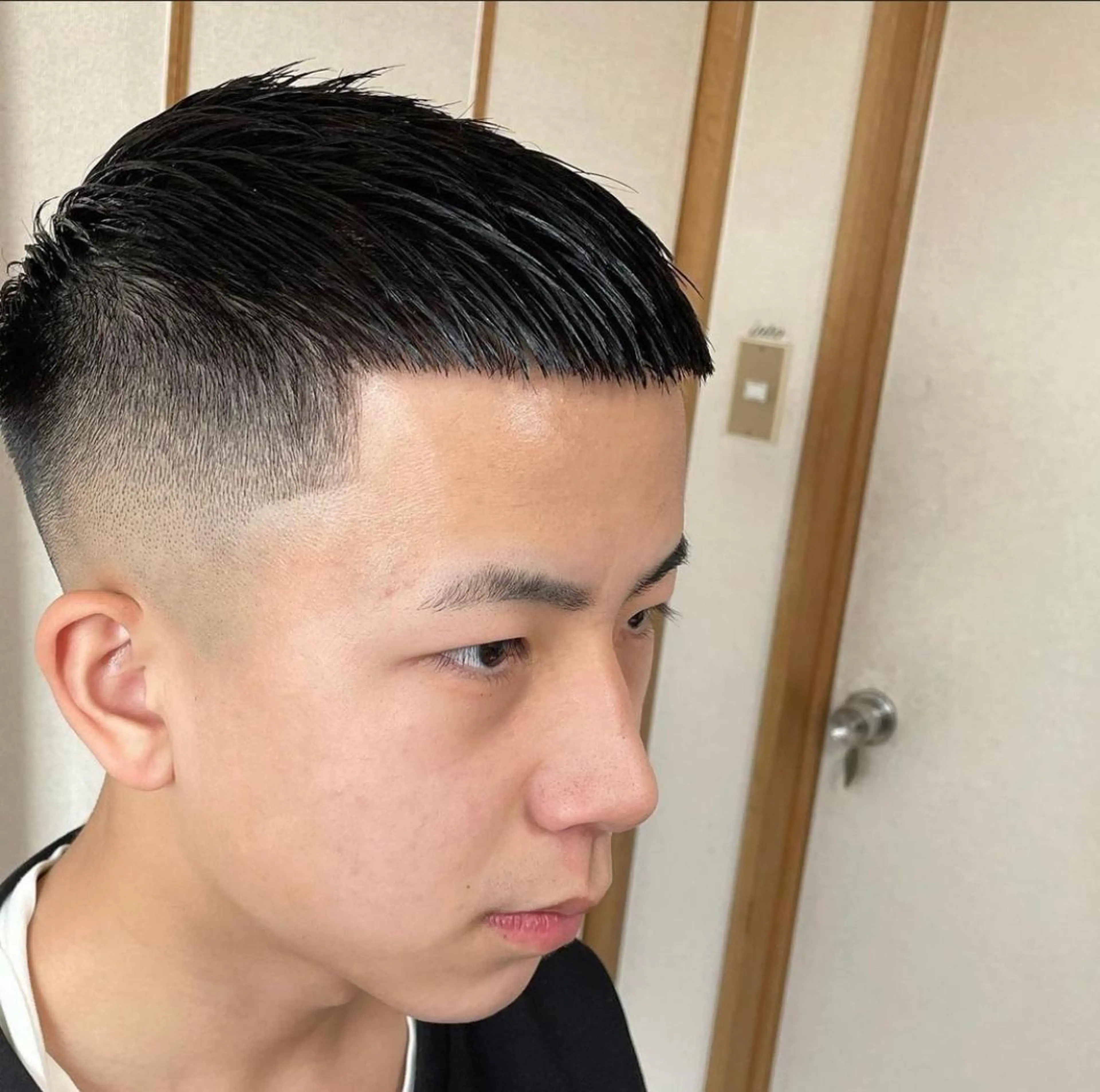 ショート 新宿スキンフェード 佐藤京介のヘアスタイル