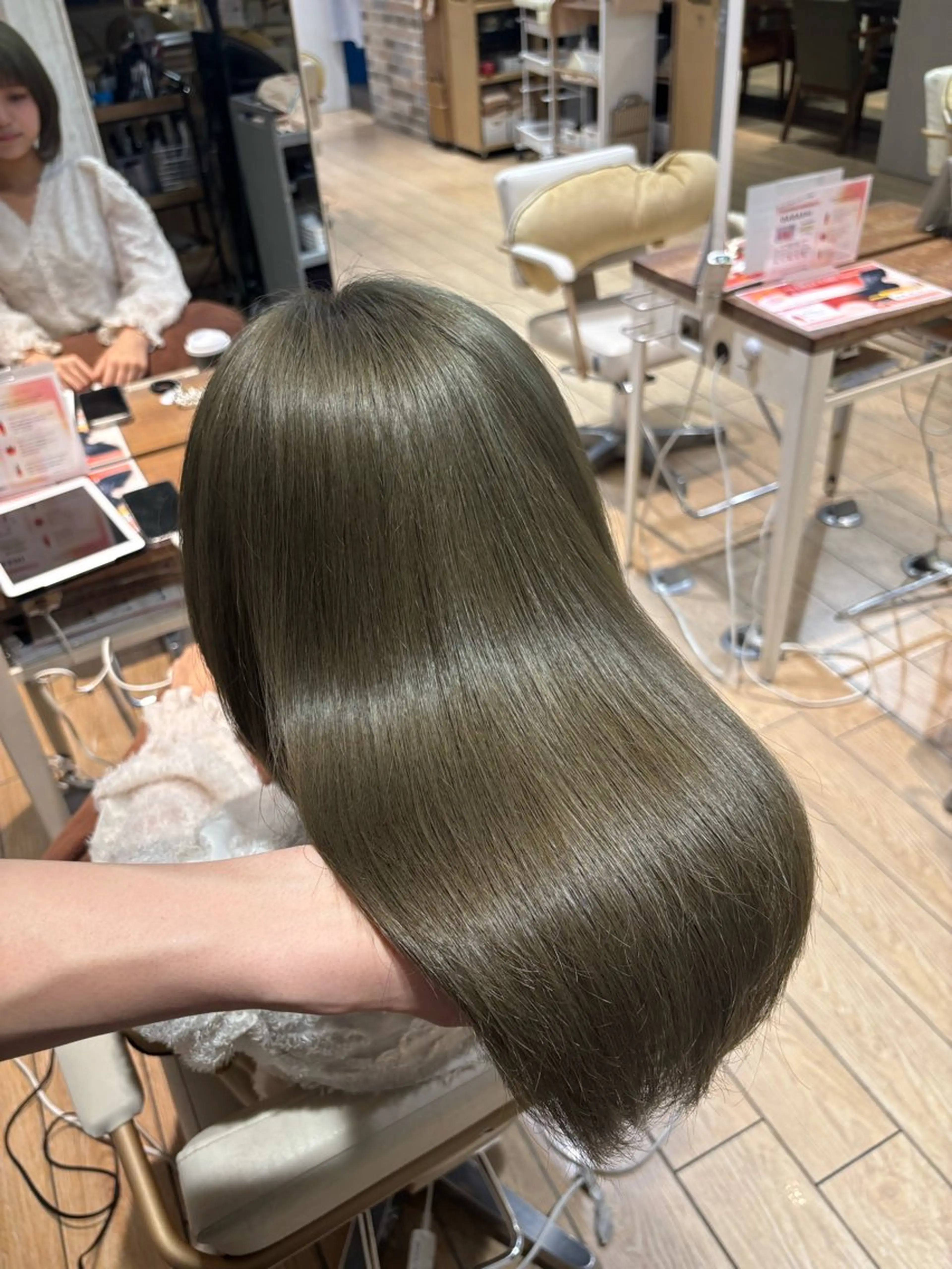 ミディアム カラー AFLOAT D‘L所属・髪質改善🍯 /MANARUのヘアスタイル