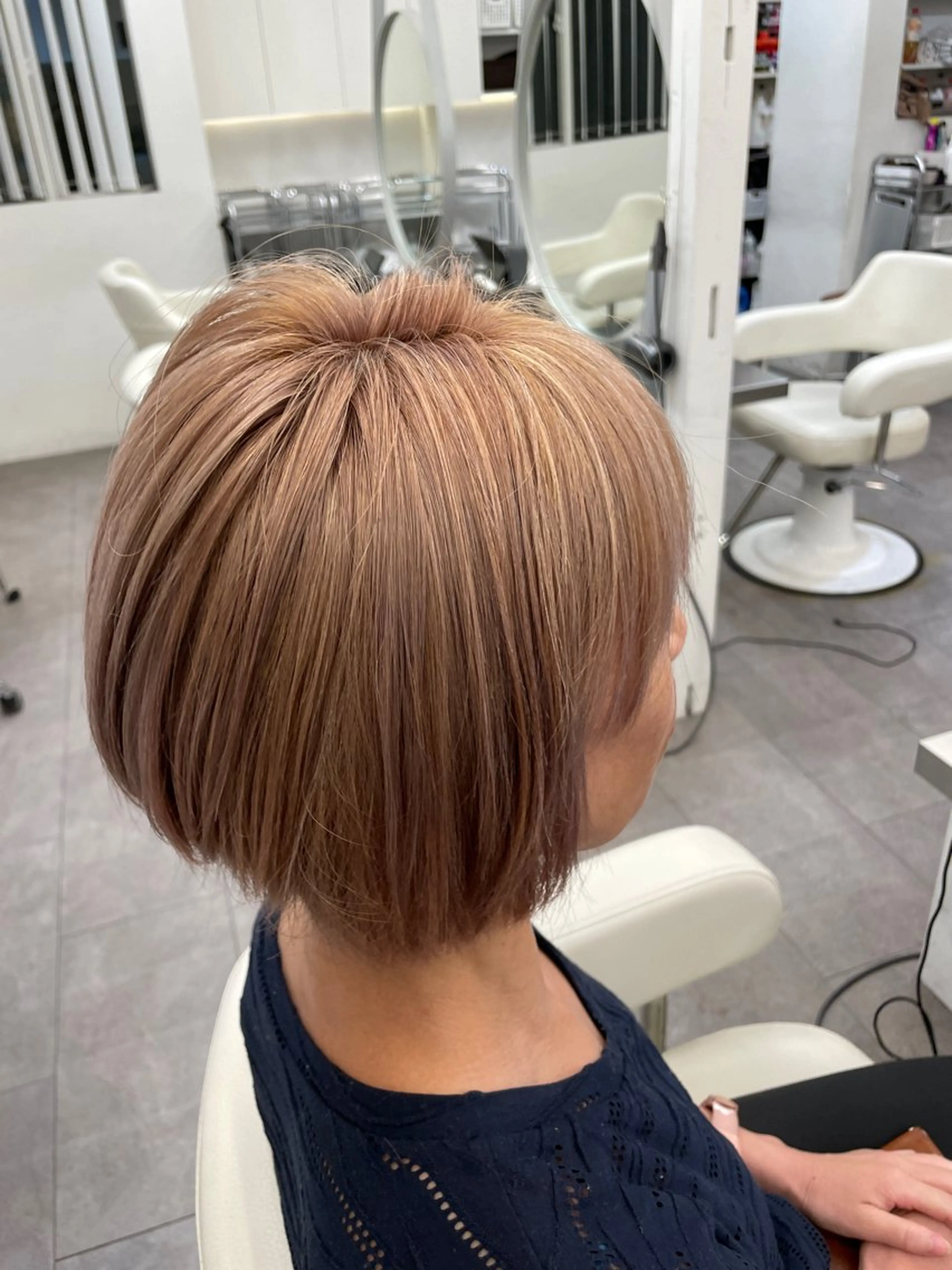 ショート カラー YUUKI/艶カラー レイヤーカットのヘアスタイル