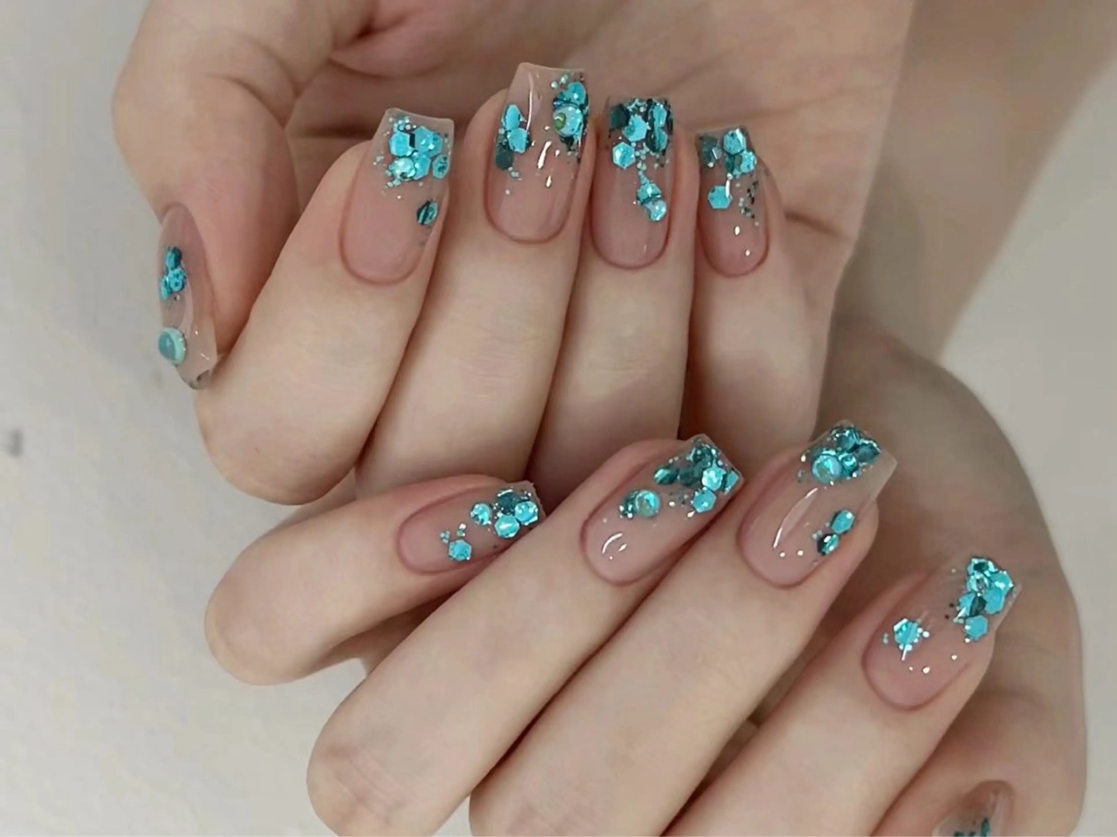 ネイル アートネイル チークネイル 長さ出し フットネイル ジェルネイル ハンドネイル ハンドケア ラッキーネイルサロン 西川口東口店のネイルデザイン