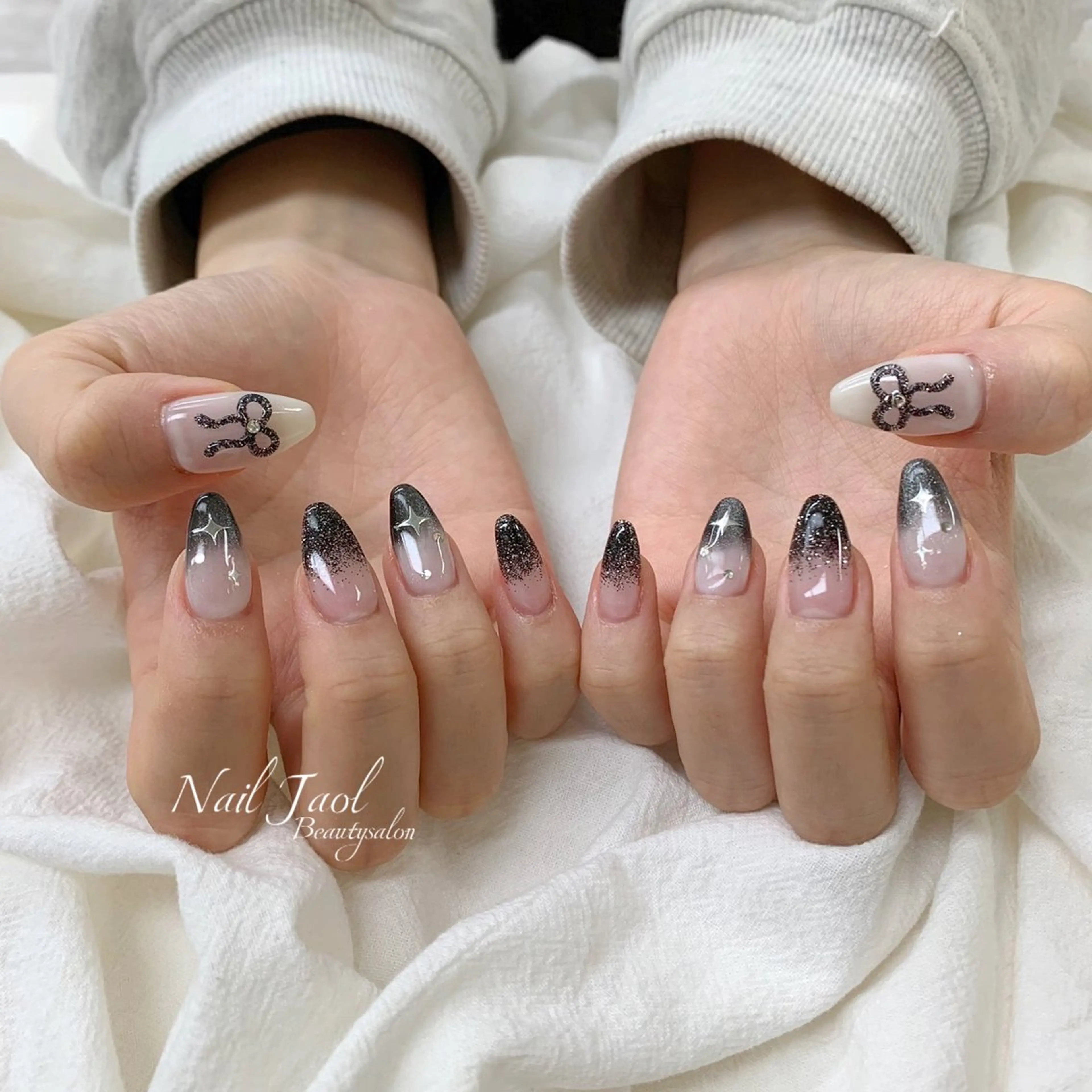 セミロング 韓国風ヘア nail jaol池袋店所属・ネイルJaol 池袋のネイルデザイン