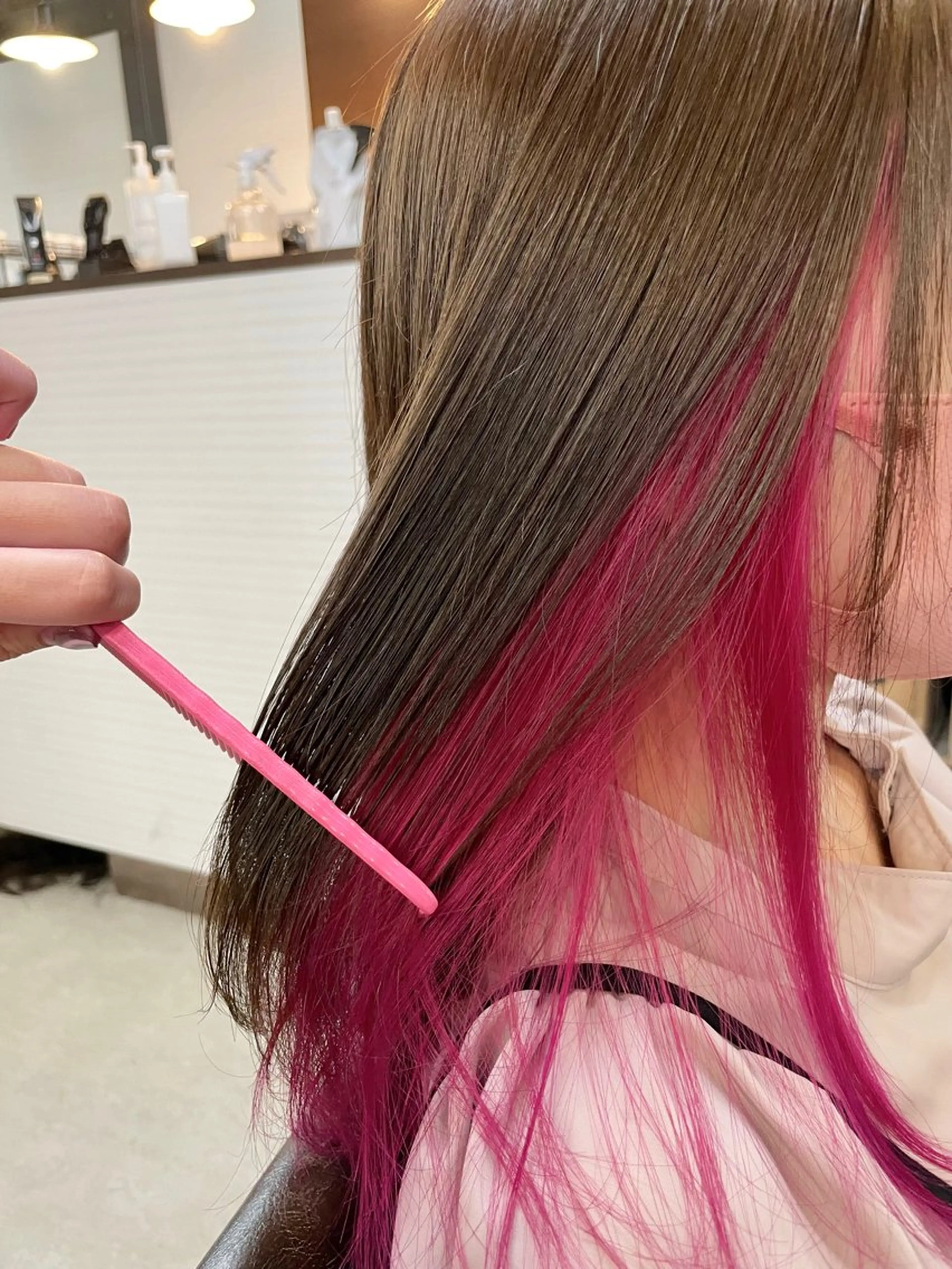 セミロング カラー ヘアカラー EIGHT　最所 瑞稀のヘアスタイル