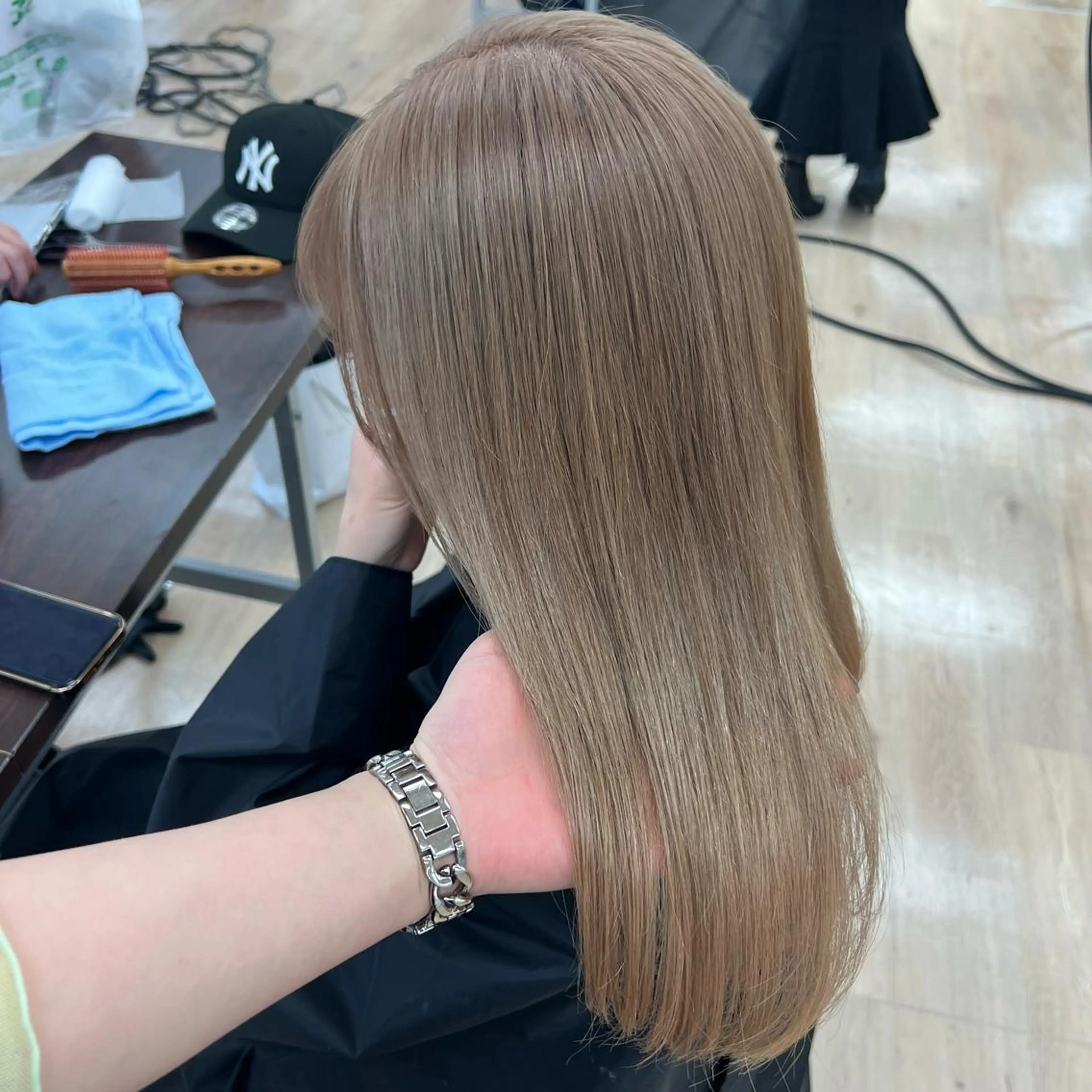 ミディアム カラー ベージュカラー カット ヘアカラー トリートメント 🌹似合わせカラー/ 酸性縮毛🌹野本麗奈のヘアスタイル