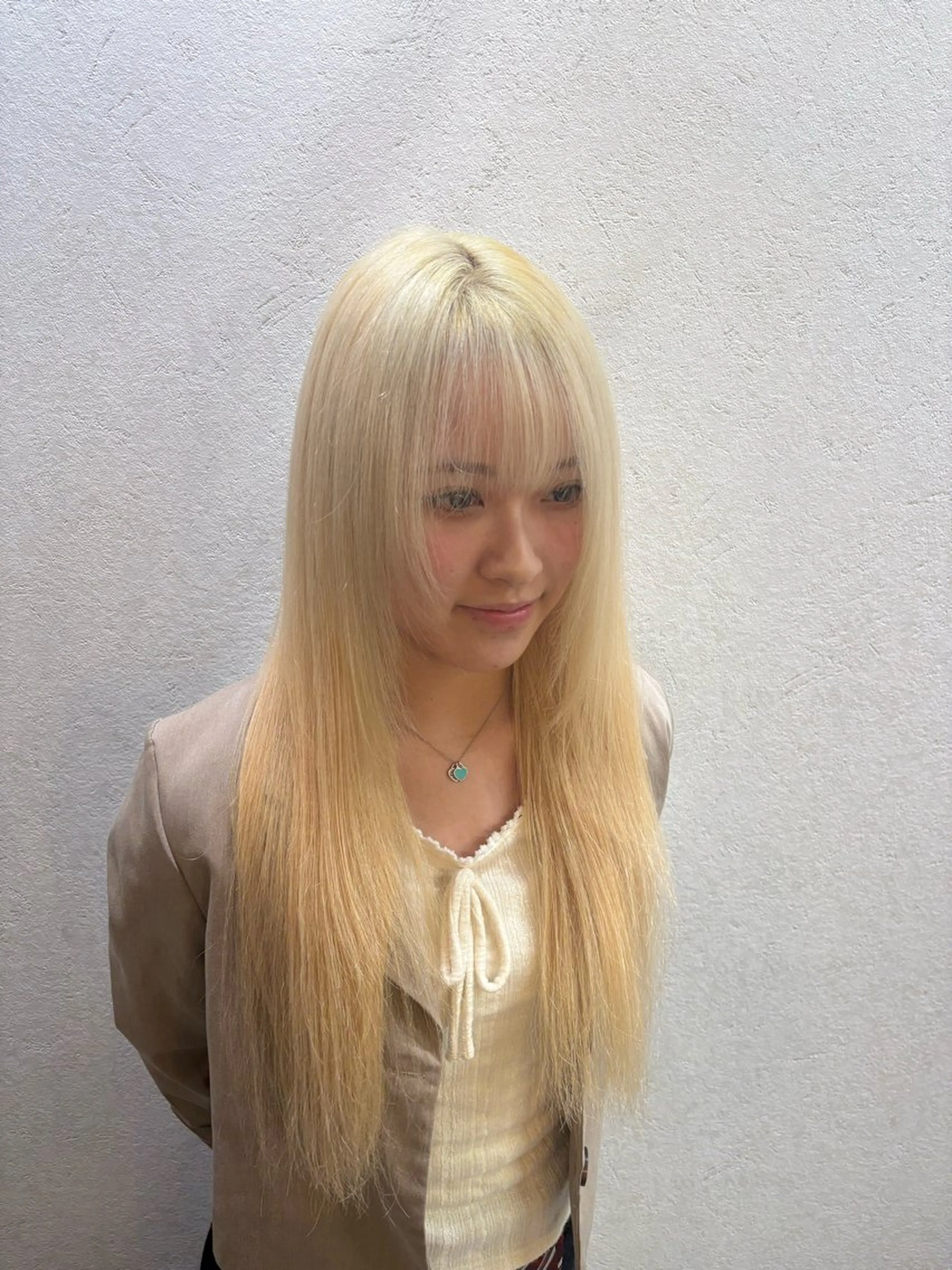 セミロング ヘアカラー 🧶個性派/横浜パー マ/暖色/ミミのヘアスタイル