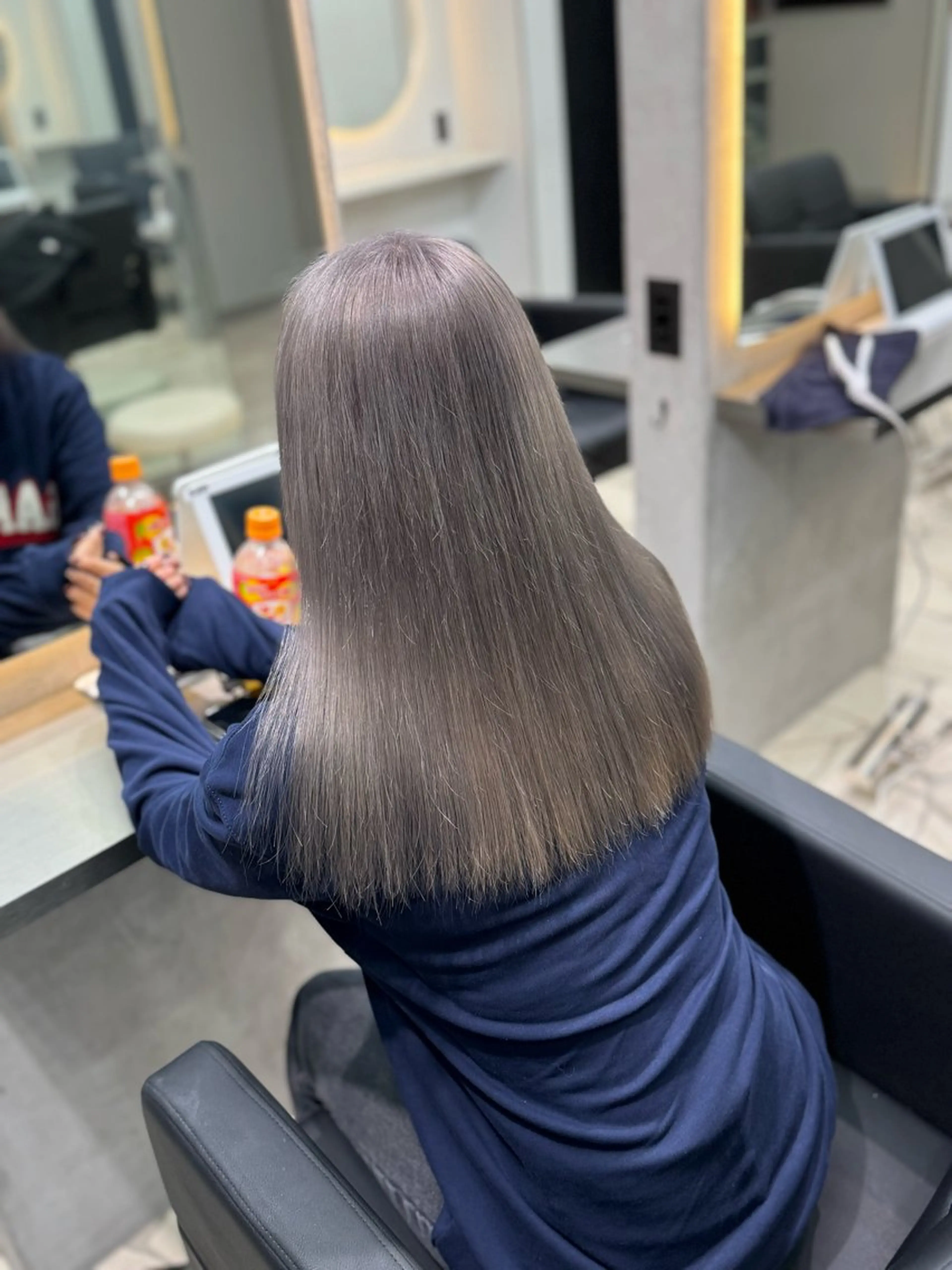 セミロング カラー ヘアカラー Lapis シオンのヘアスタイル