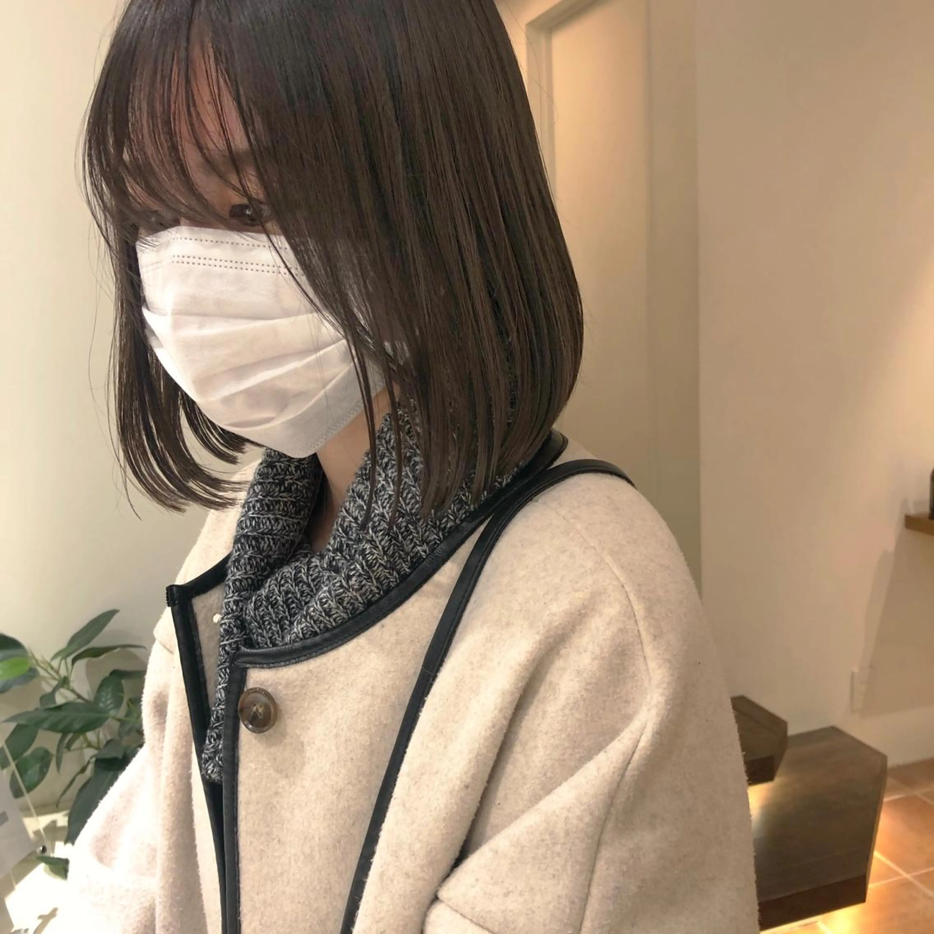 ショート カラー ブリーチ グレージュ ブリーチなしカラー ボブ カット ヘアカラー トリートメント ボブ/レイヤー/ケア パーマ/リュウタのヘアスタイル