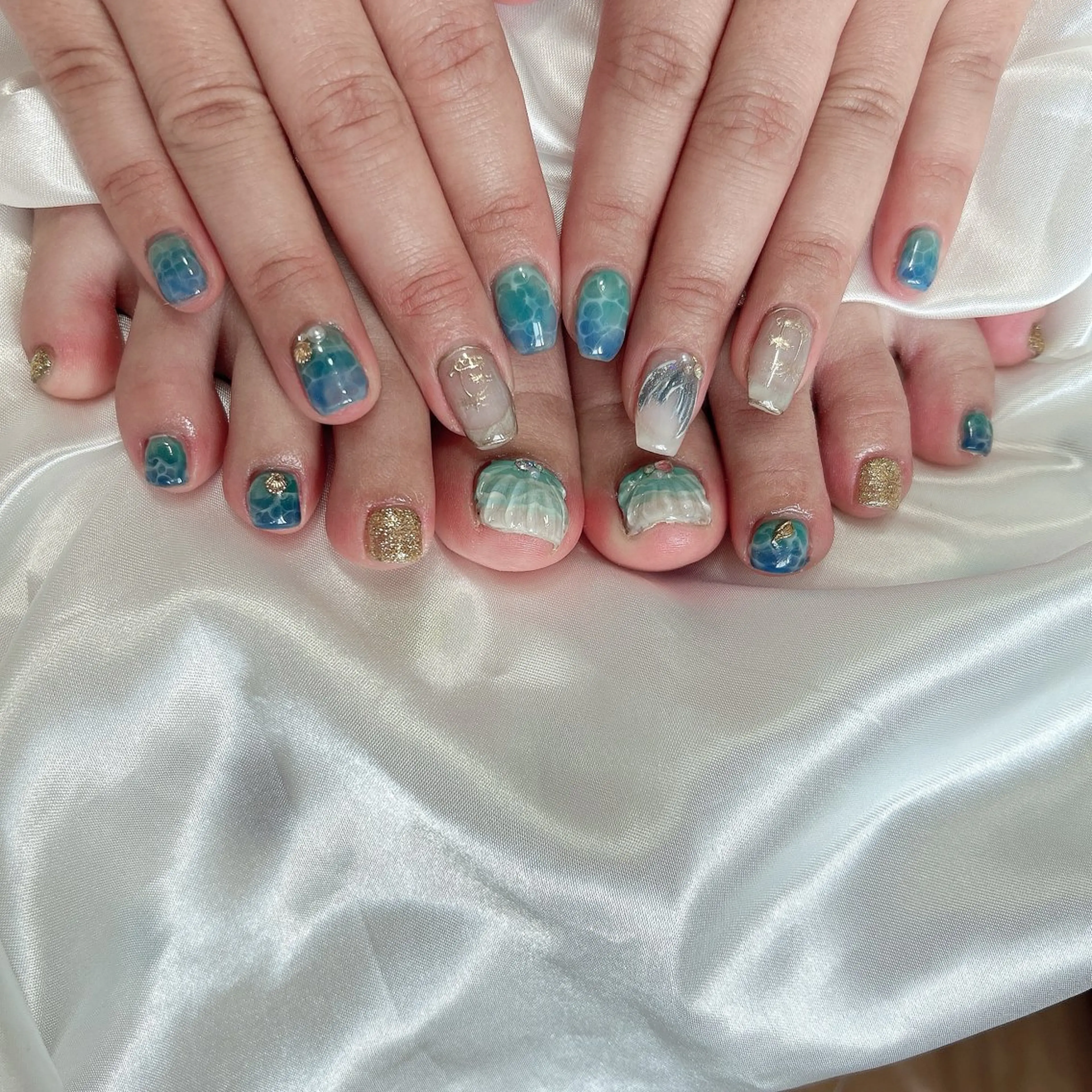 ネイル フットネイル ハンドネイル フットネイル Adite nailのネイルデザイン