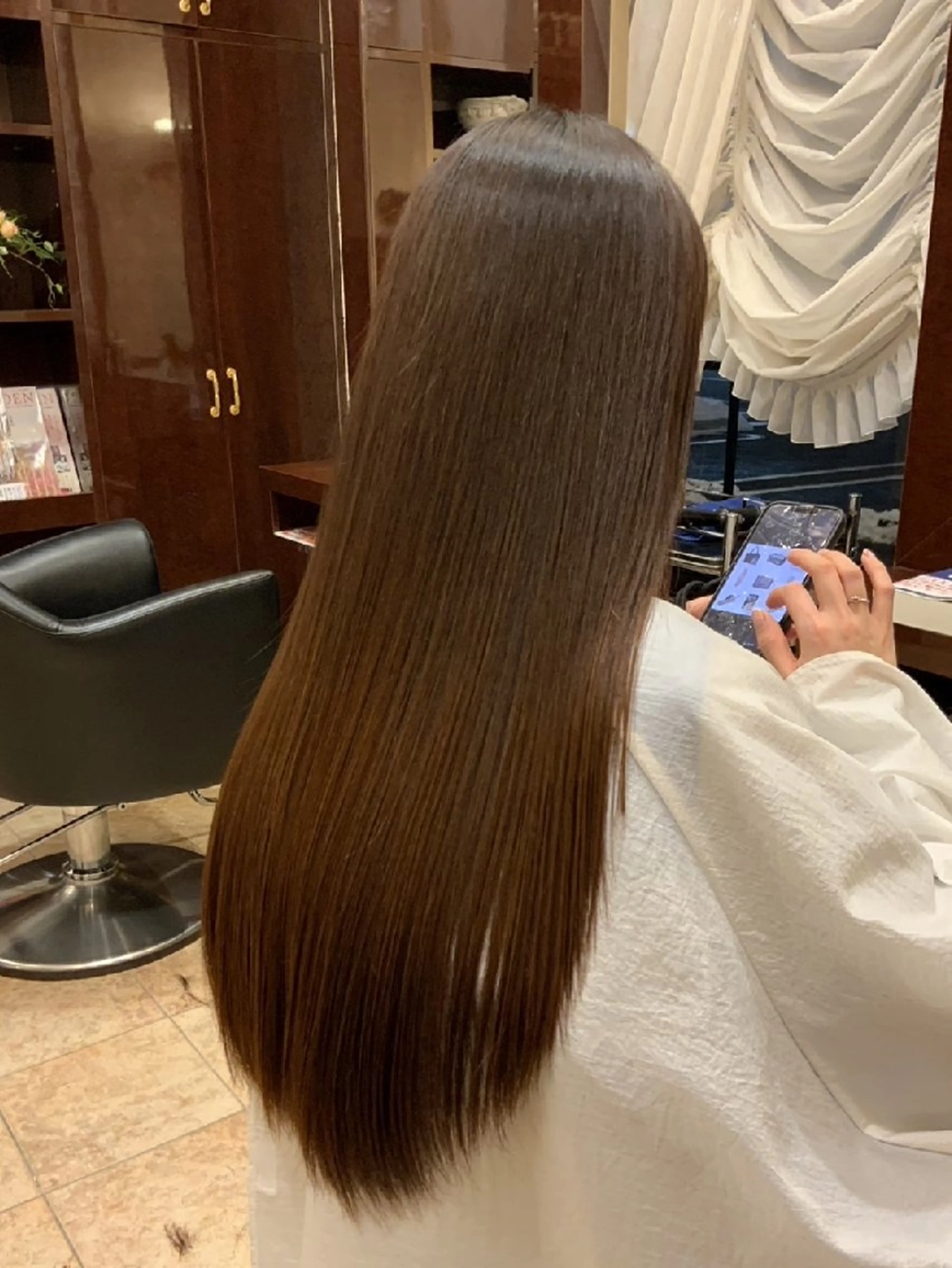 ロング 顔周りカット レイヤーカット 越川 南美のヘアスタイル