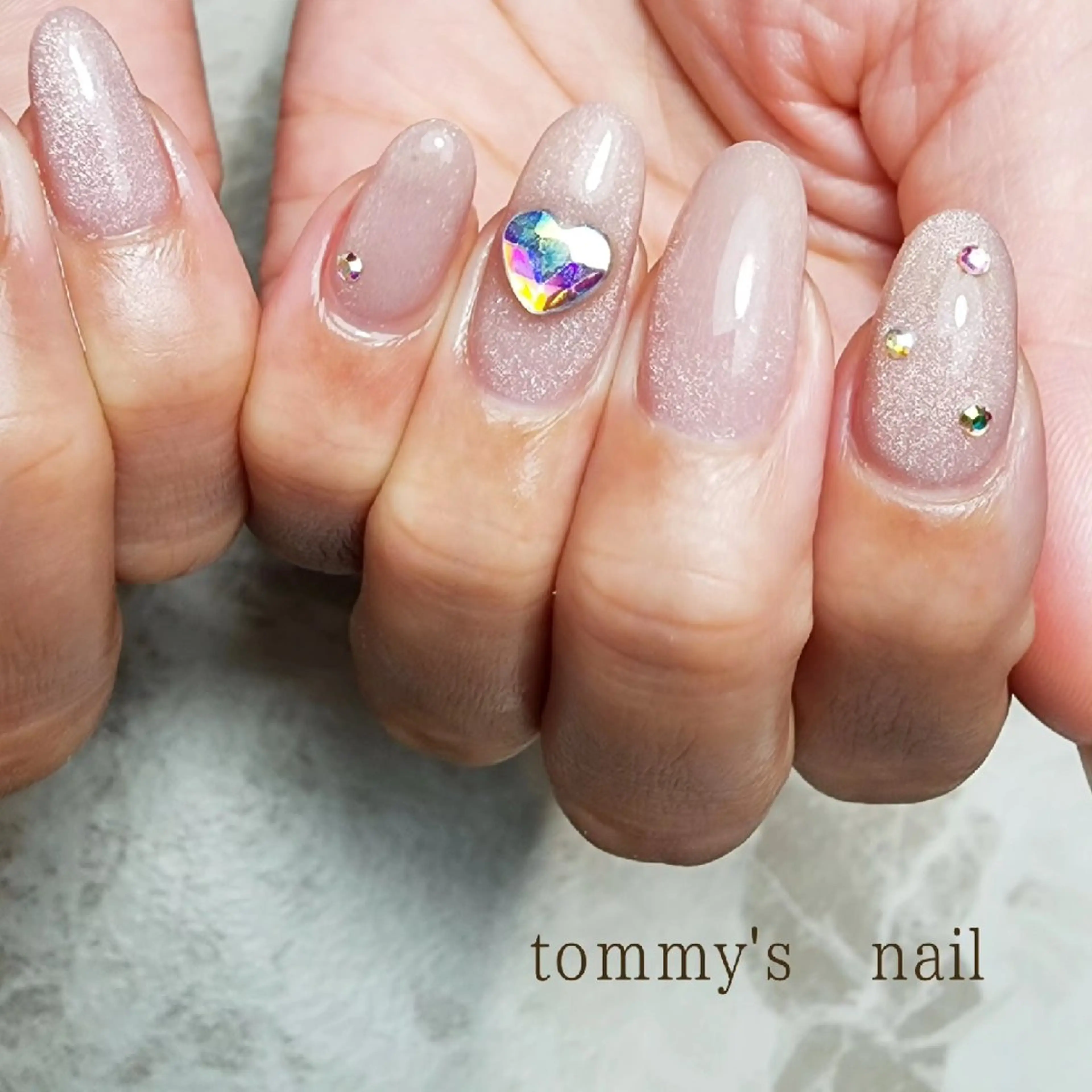 ネイル アートネイル フットネイル ジェルネイル キラキラネイル マグネットネイル ハンドネイル tommy's nail所属・福岡/若よもぎ蒸し 全身美容が叶うサロンのネイルデザイン