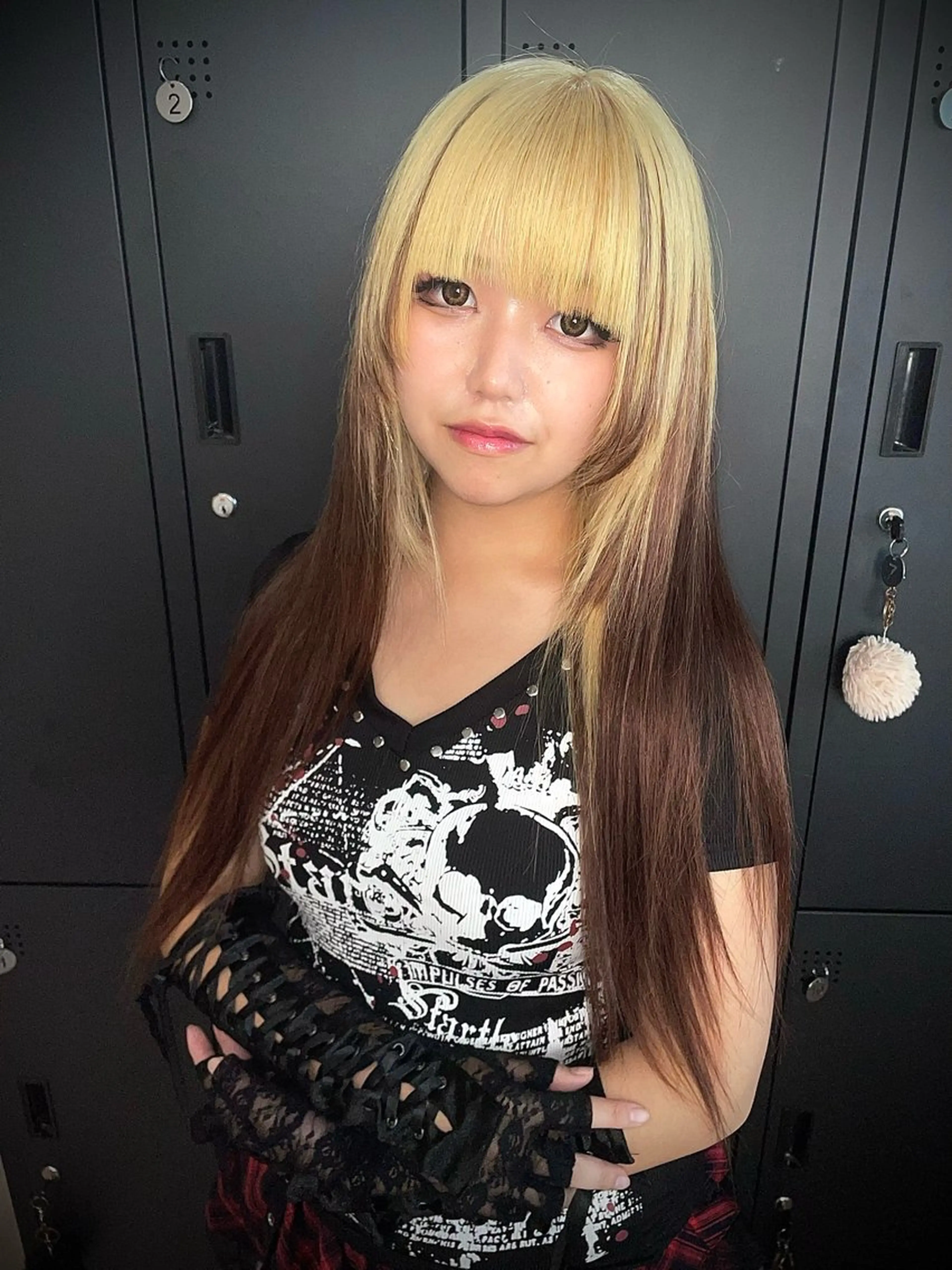 ロング カラー ブリーチ デザインカラー エクステ SORA 𓆩 ♱ 𓆪のヘアスタイル